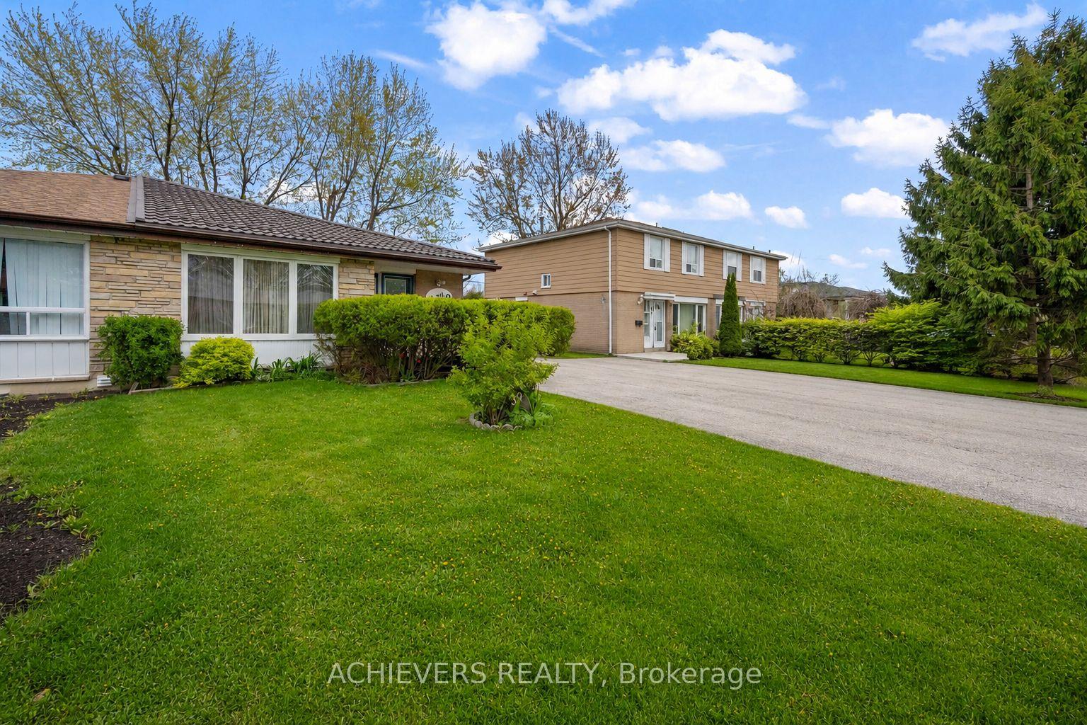 Photo 2 of 39 Danesbury Crescent, Brampton, Southgate — HOMEH