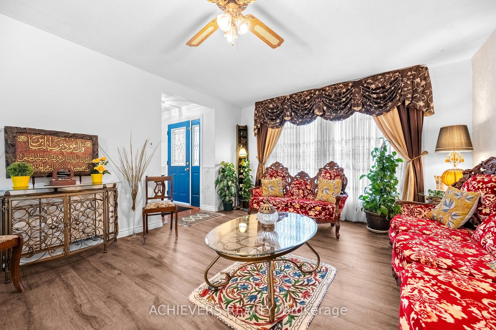 Photo 10 of 39 Danesbury Crescent, Brampton, Southgate — HOMEH