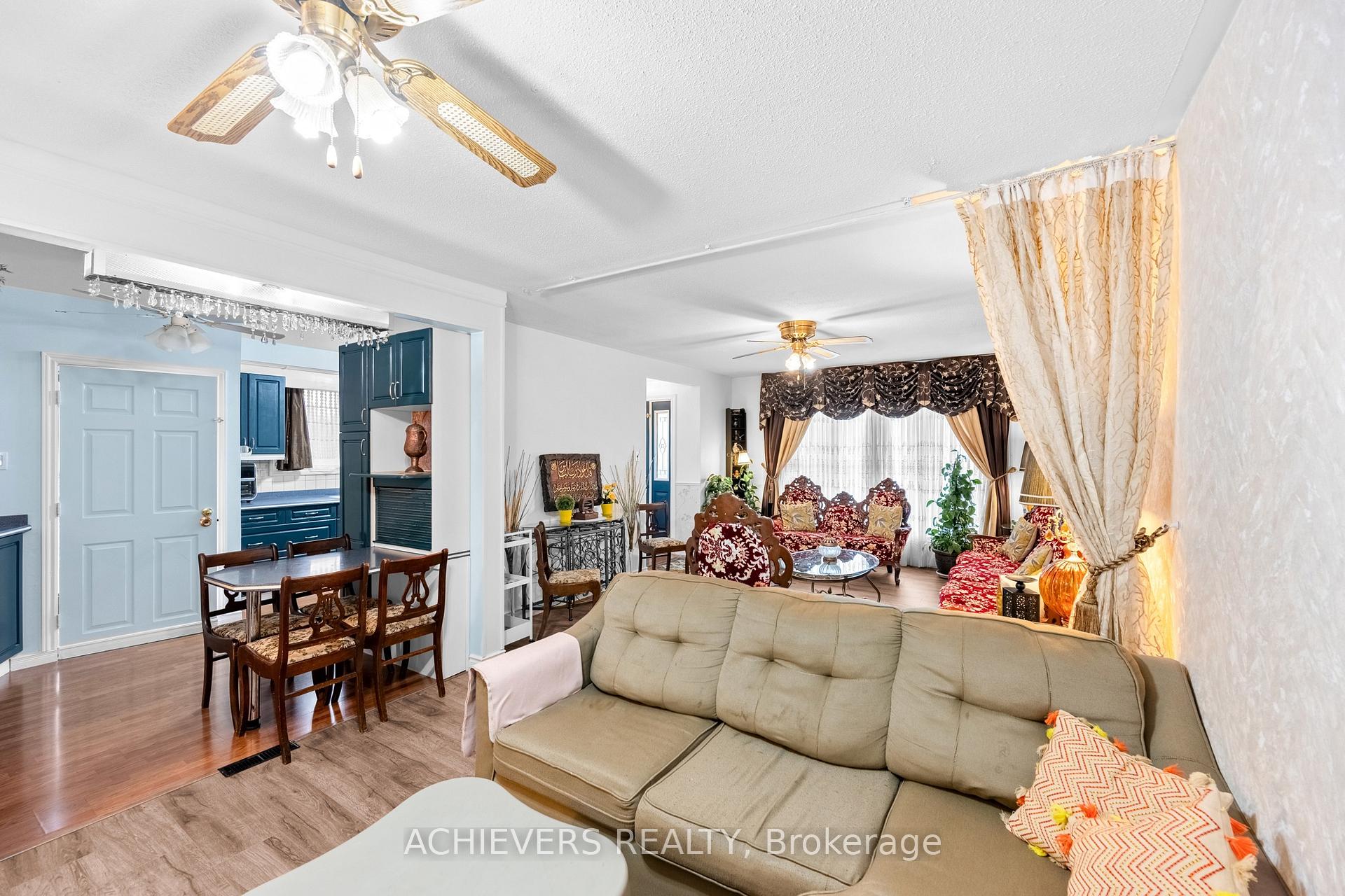 Photo 13 of 39 Danesbury Crescent, Brampton, Southgate — HOMEH