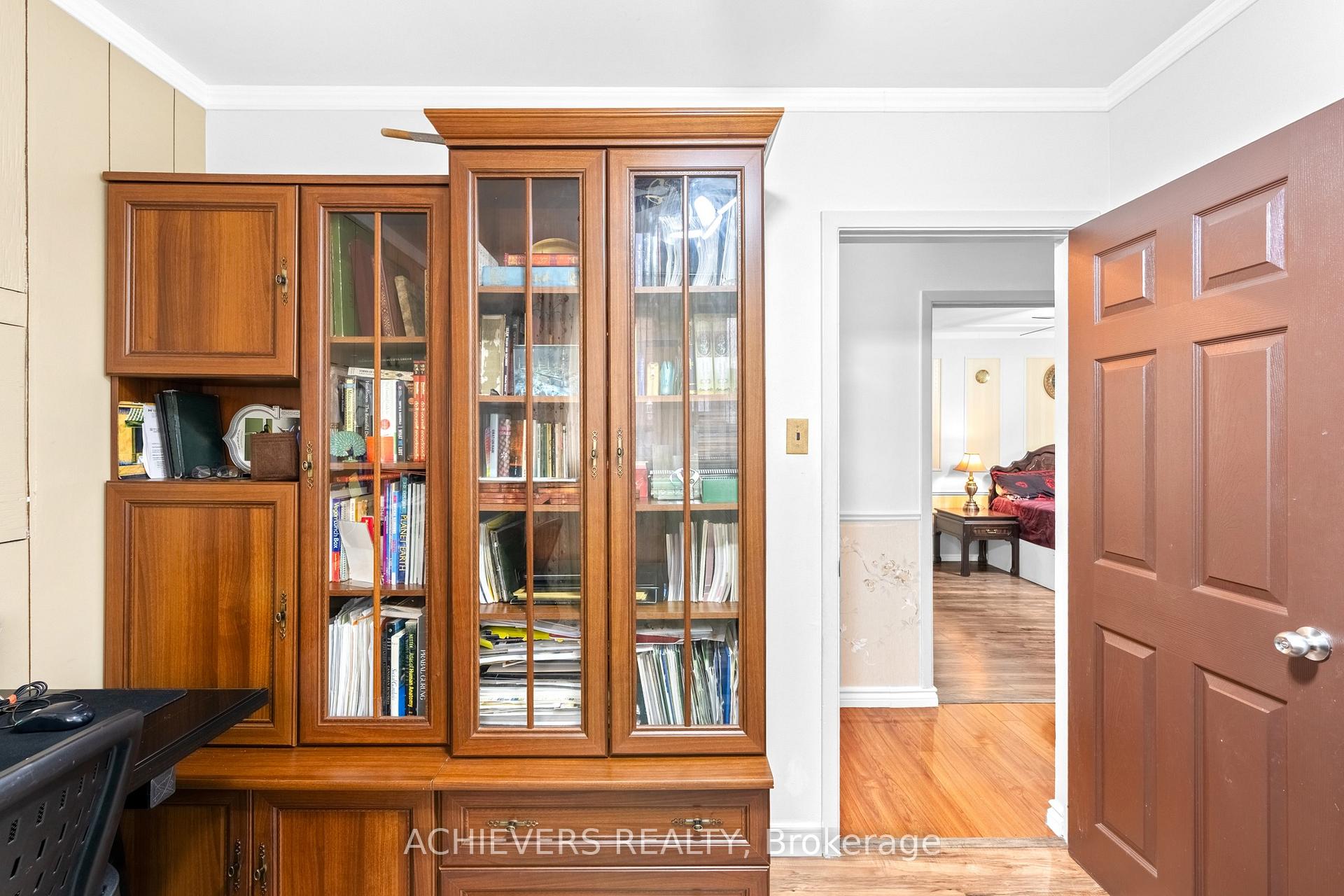 Photo 23 of 39 Danesbury Crescent, Brampton, Southgate — HOMEH