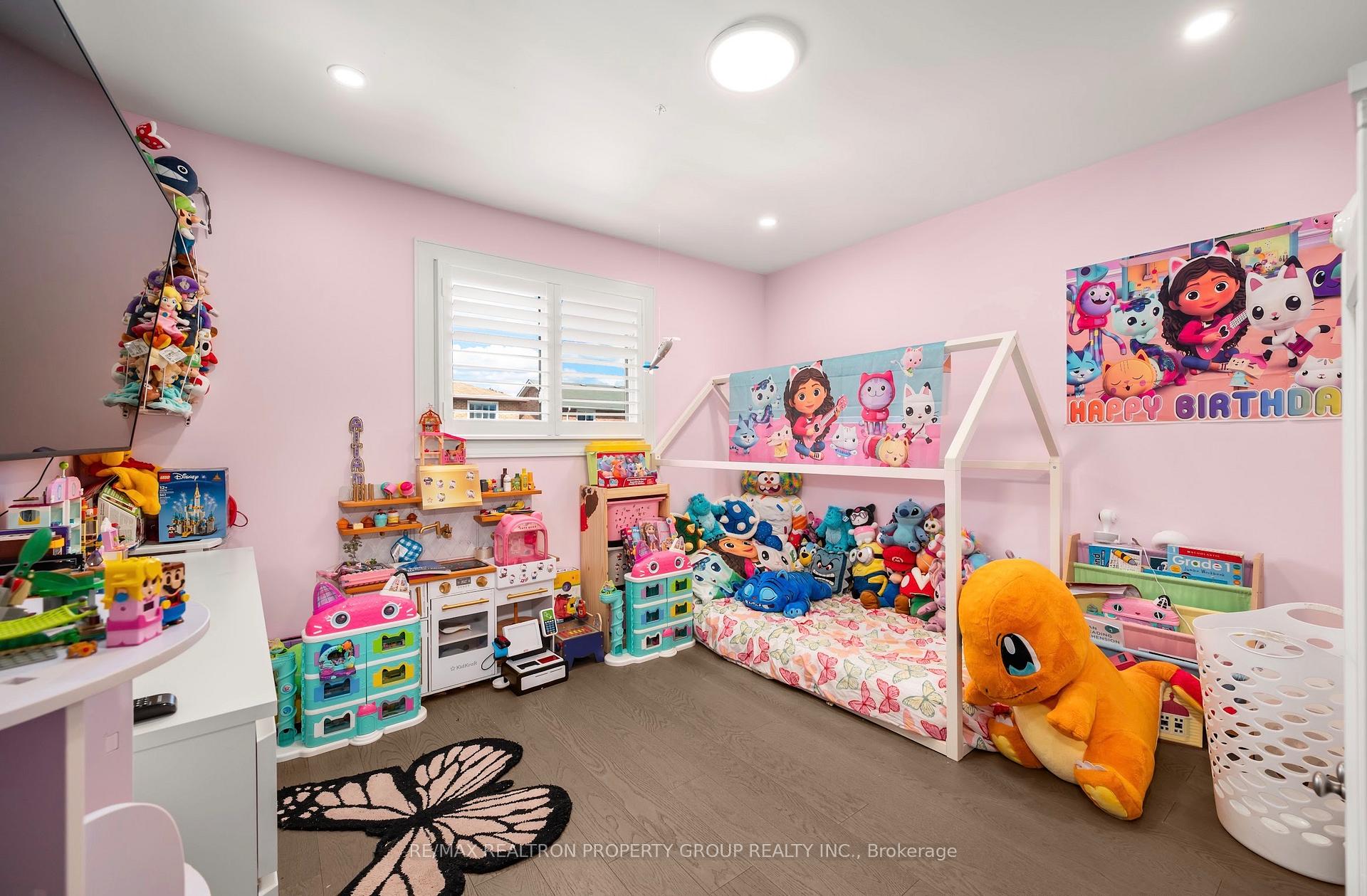 Photo 17 of 616 Flavelle Court, Pickering, Amberlea — HOMEH