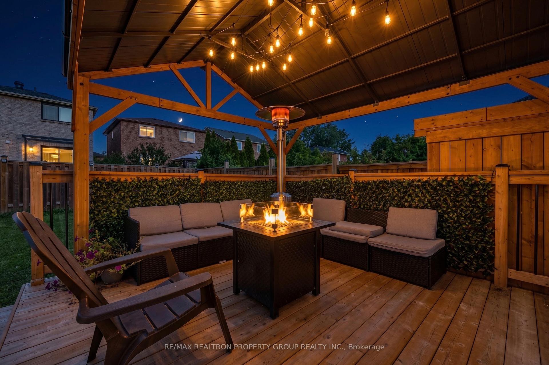 Photo 30 of 616 Flavelle Court, Pickering, Amberlea — HOMEH