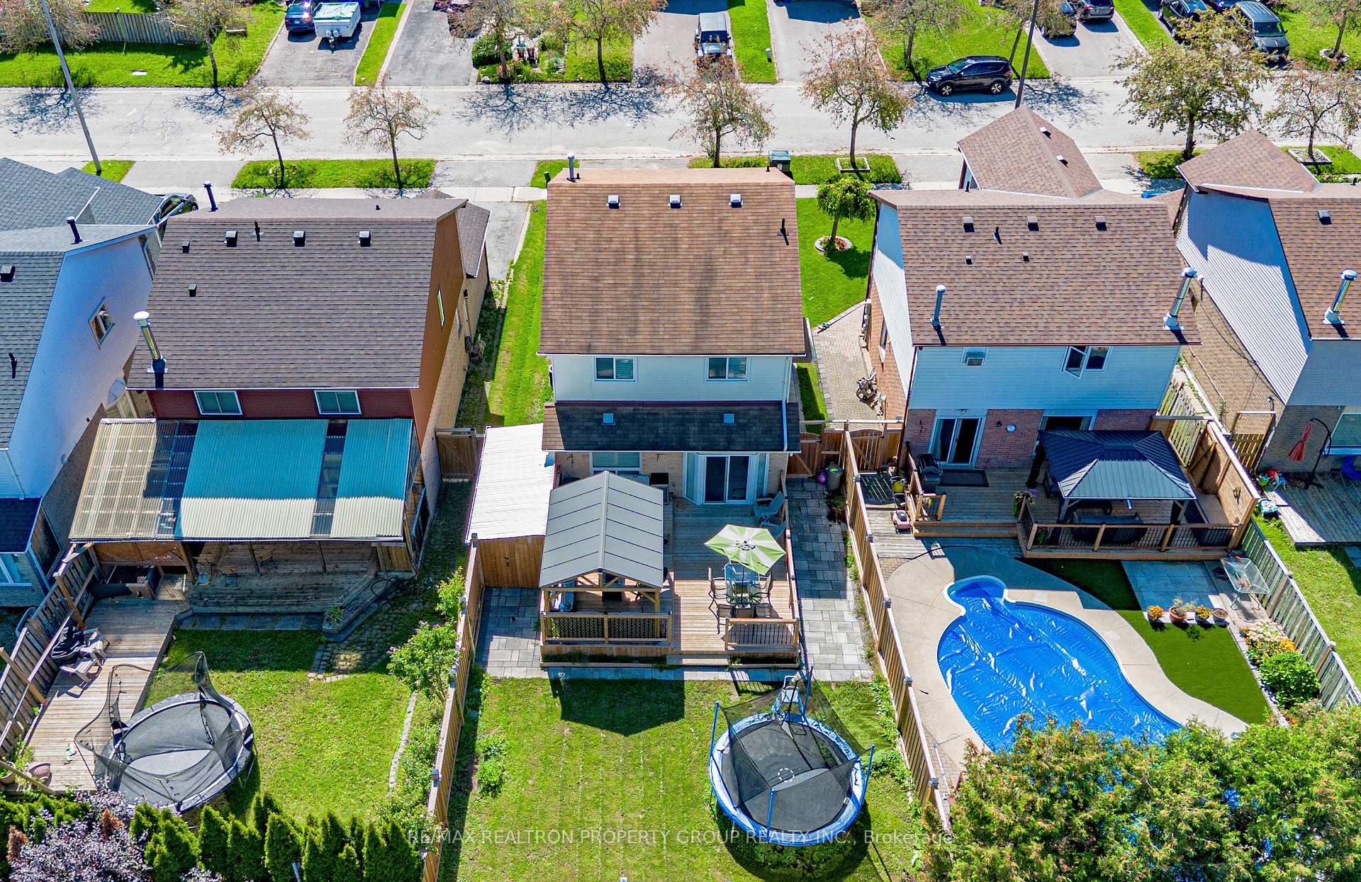 Photo 35 of 616 Flavelle Court, Pickering, Amberlea — HOMEH