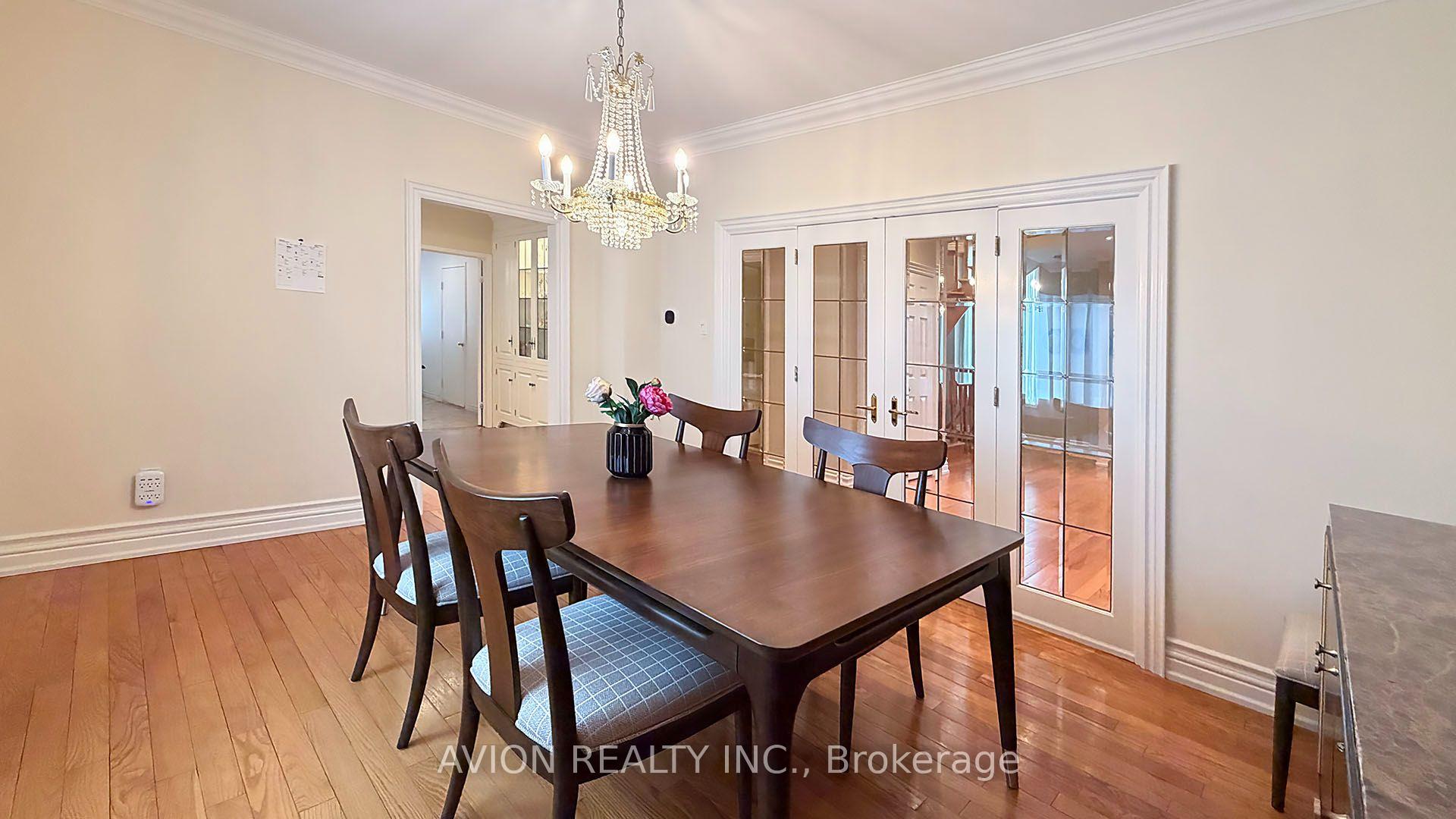 Photo 10 of 2068 Nipigon Drive, Oakville, River Oaks — HOMEH