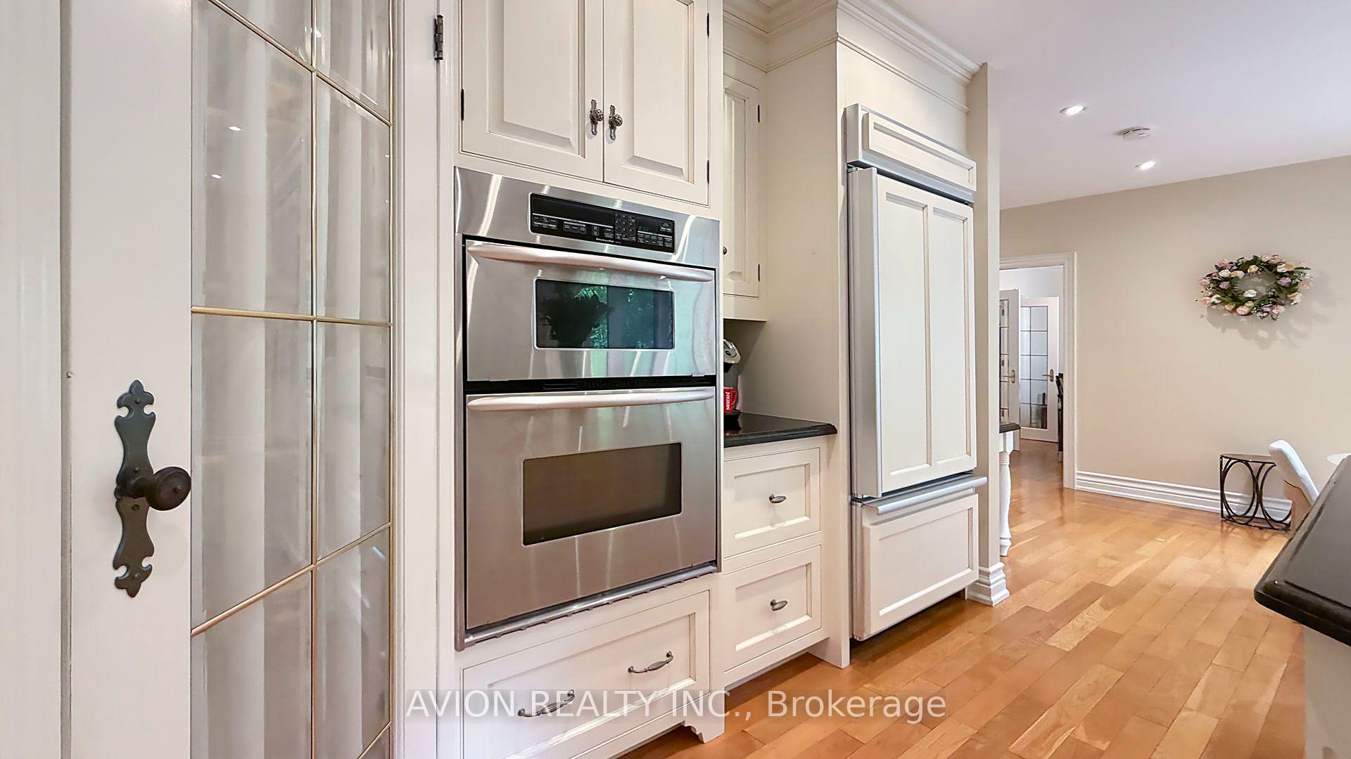 Photo 14 of 2068 Nipigon Drive, Oakville, River Oaks — HOMEH
