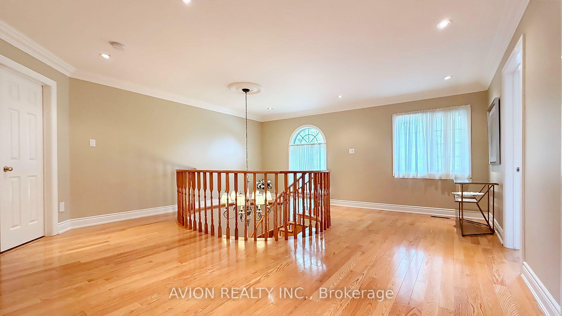 Photo 20 of 2068 Nipigon Drive, Oakville, River Oaks — HOMEH
