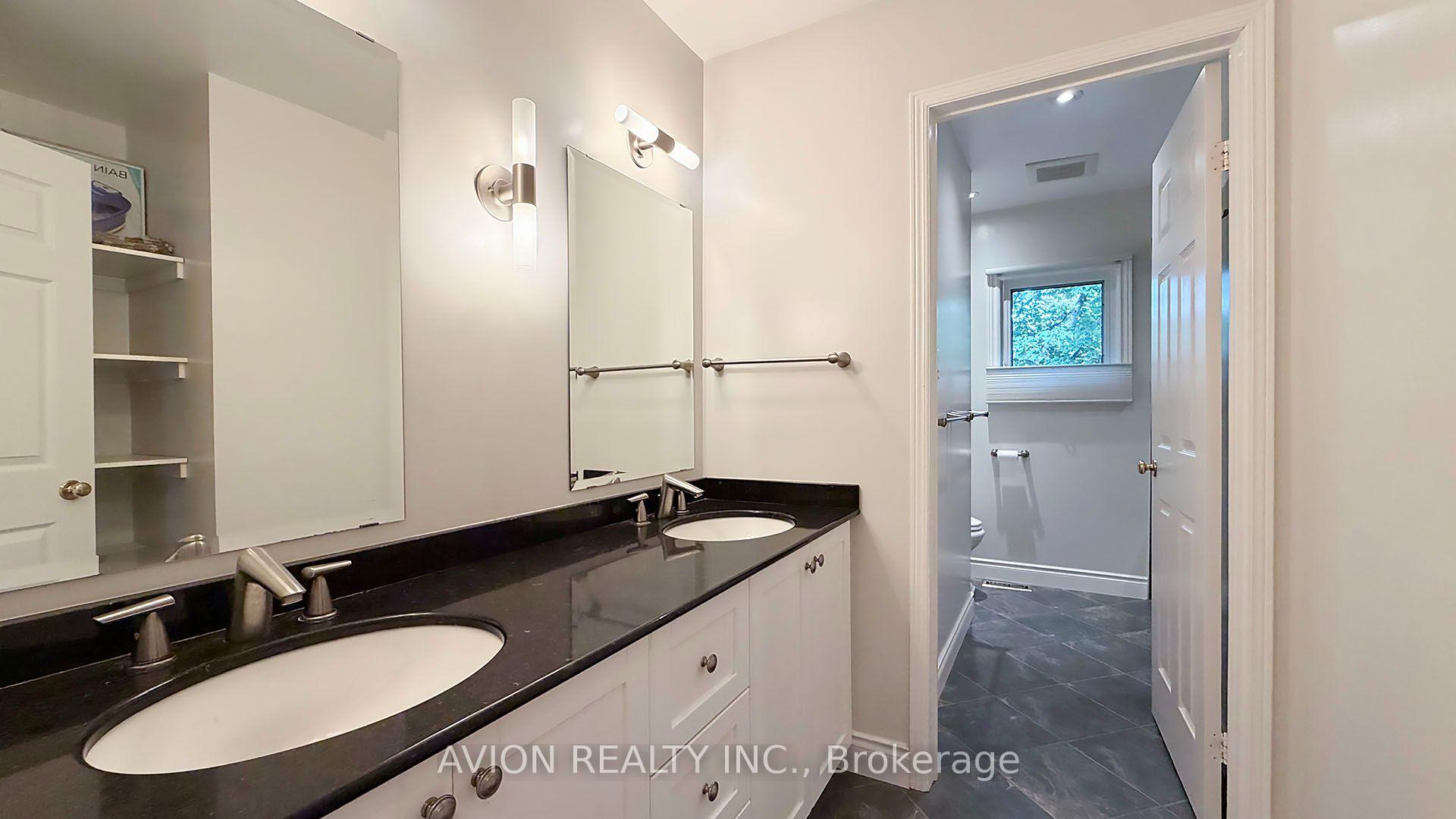 Photo 23 of 2068 Nipigon Drive, Oakville, River Oaks — HOMEH