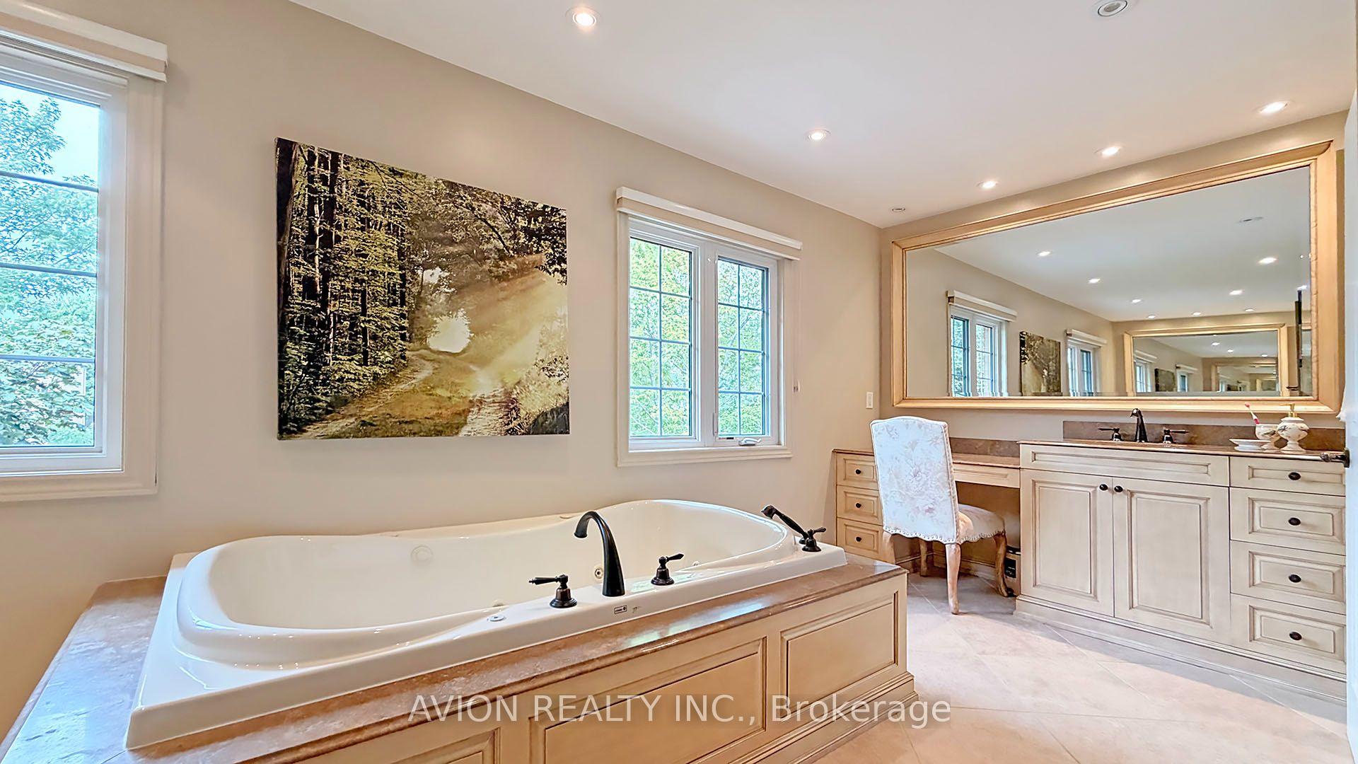 Photo 28 of 2068 Nipigon Drive, Oakville, River Oaks — HOMEH