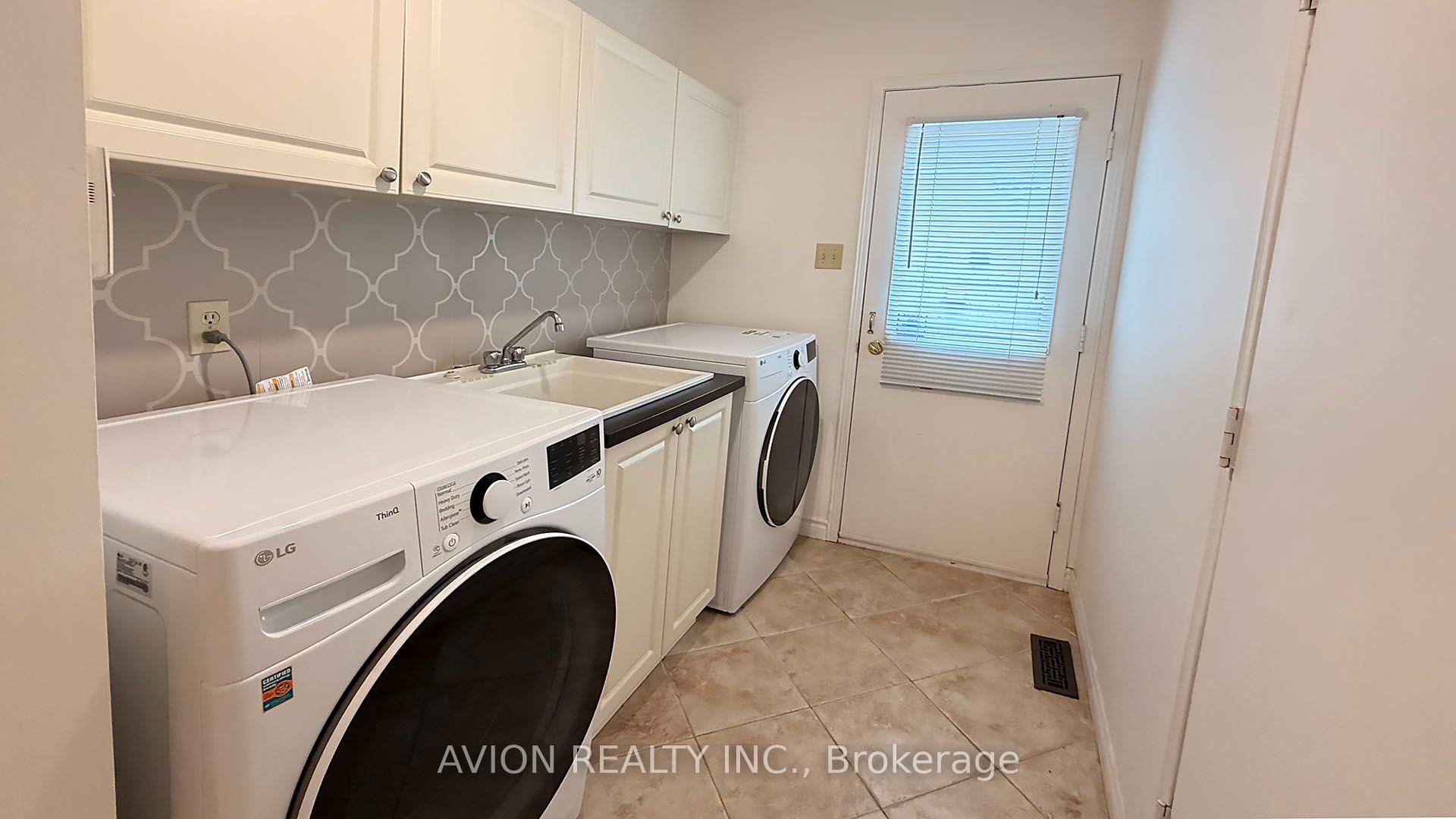 Photo 36 of 2068 Nipigon Drive, Oakville, River Oaks — HOMEH