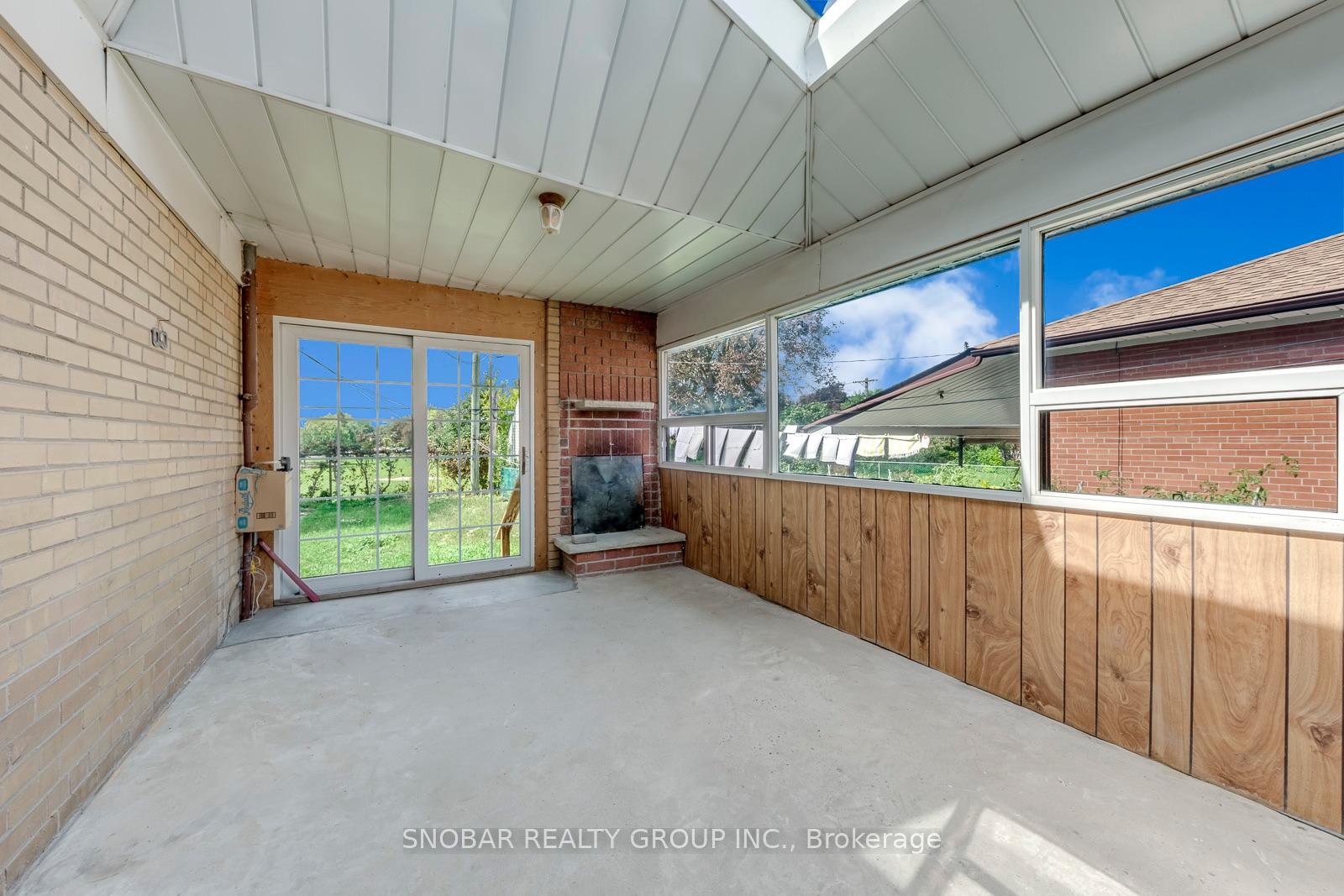 Photo 15 of 42 Newstead Road, Etobicoke, Willowridge-Martingrove-Richview — HOMEH