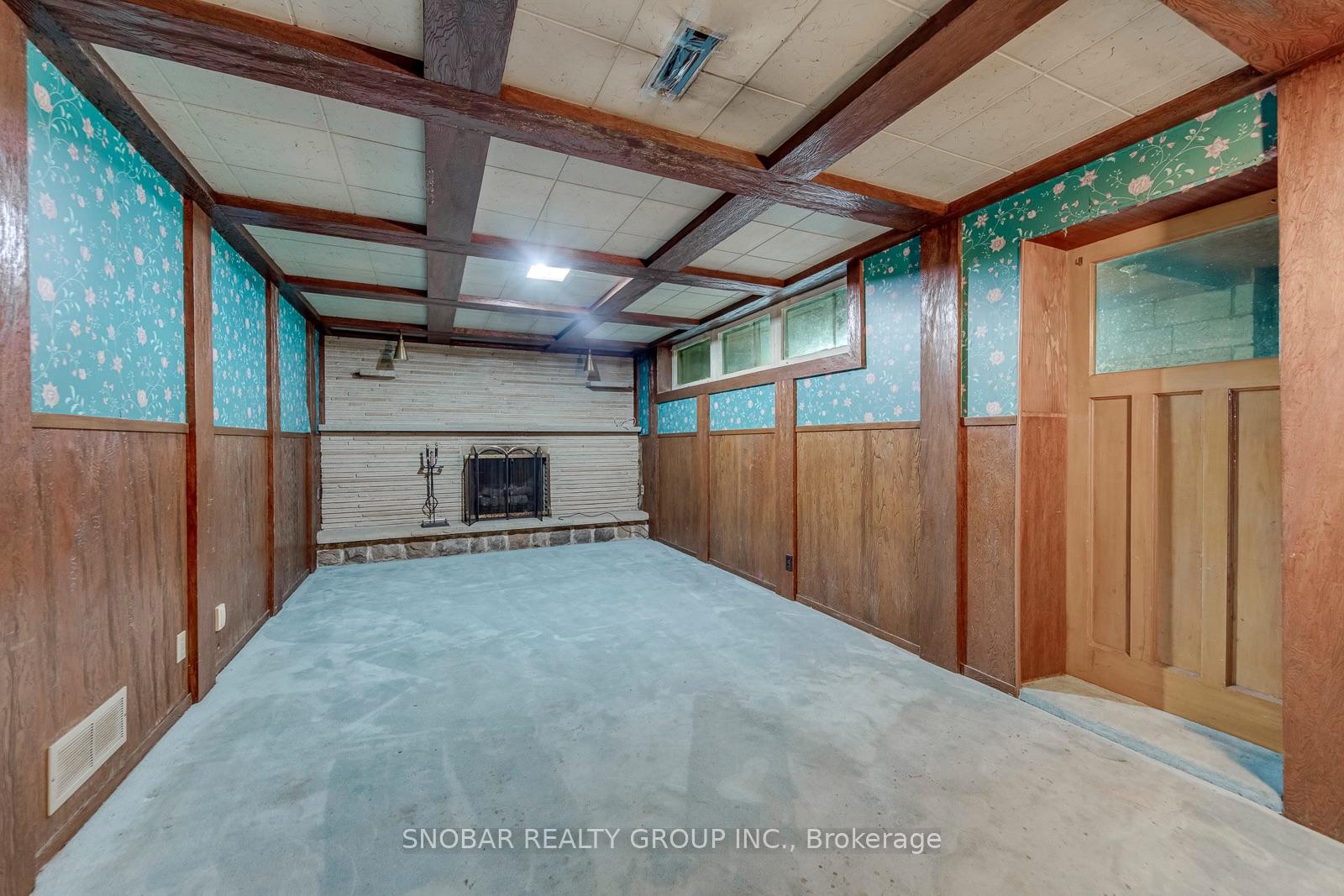 Photo 25 of 42 Newstead Road, Etobicoke, Willowridge-Martingrove-Richview — HOMEH