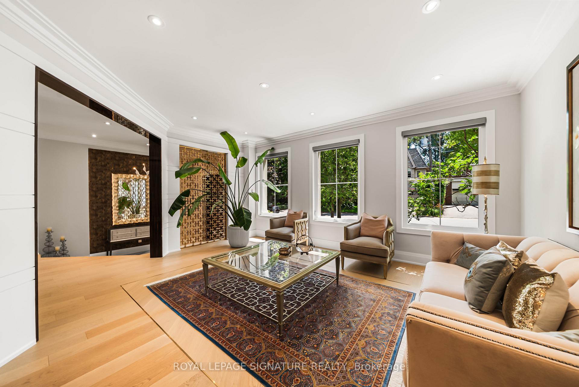 Photo 9 of 492 Old Orchard Grove, Toronto, Bedford Park-Nortown — HOMEH