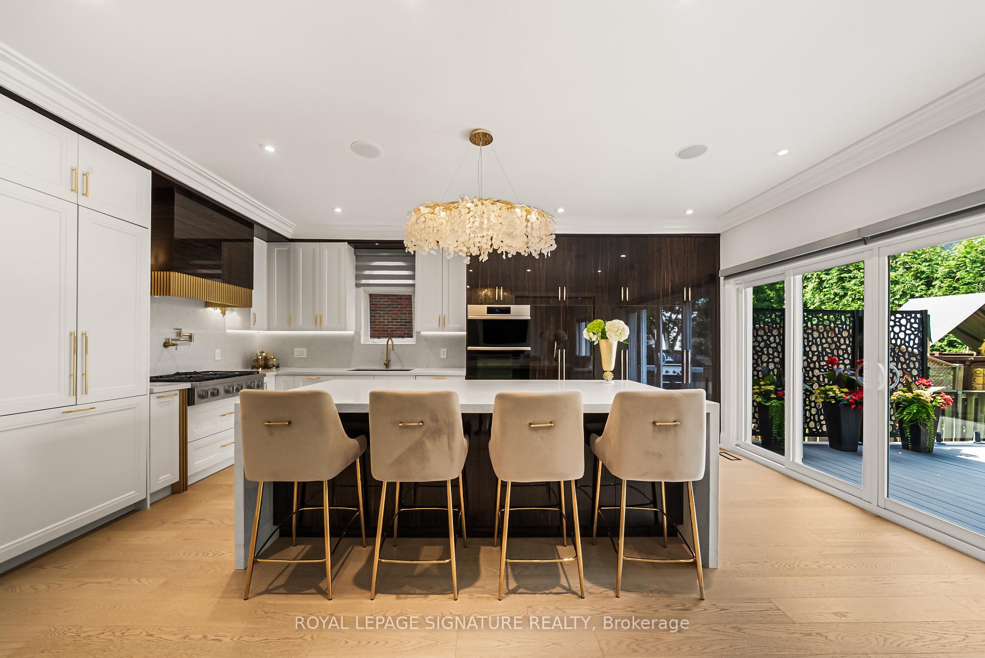 Photo 18 of 492 Old Orchard Grove, Toronto, Bedford Park-Nortown — HOMEH
