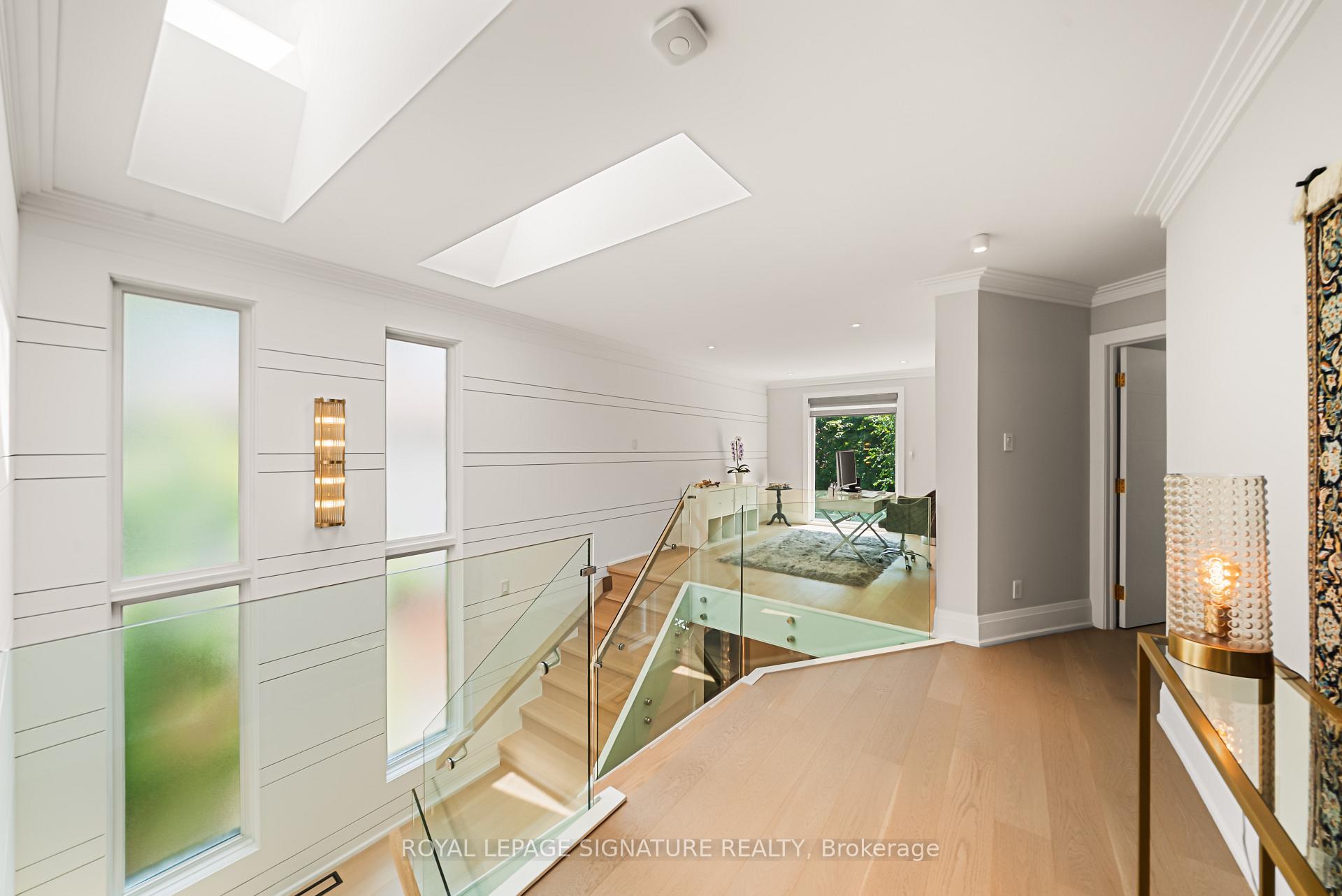 Photo 24 of 492 Old Orchard Grove, Toronto, Bedford Park-Nortown — HOMEH