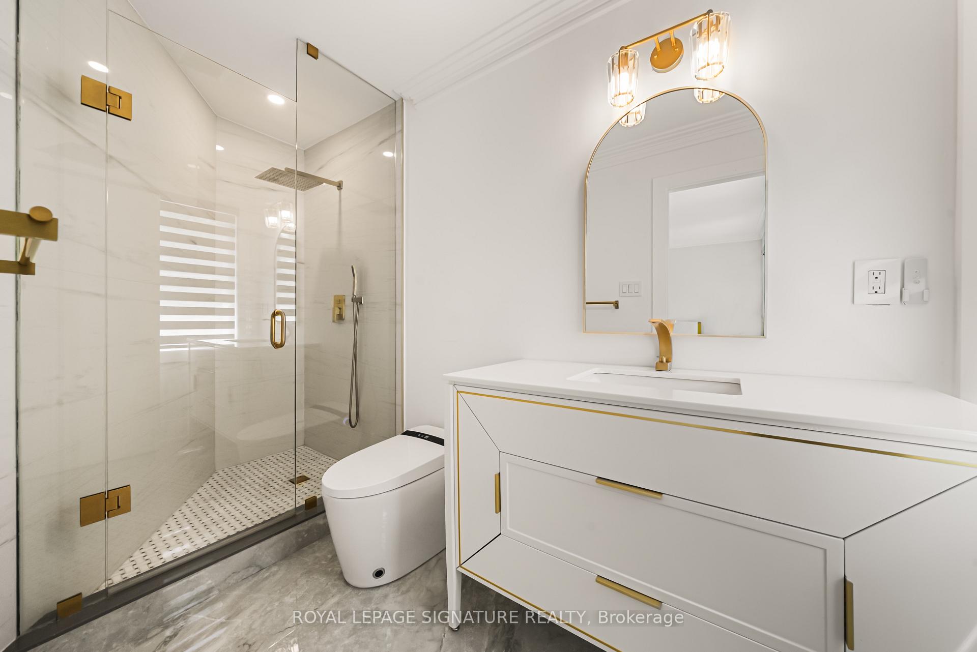 Photo 28 of 492 Old Orchard Grove, Toronto, Bedford Park-Nortown — HOMEH