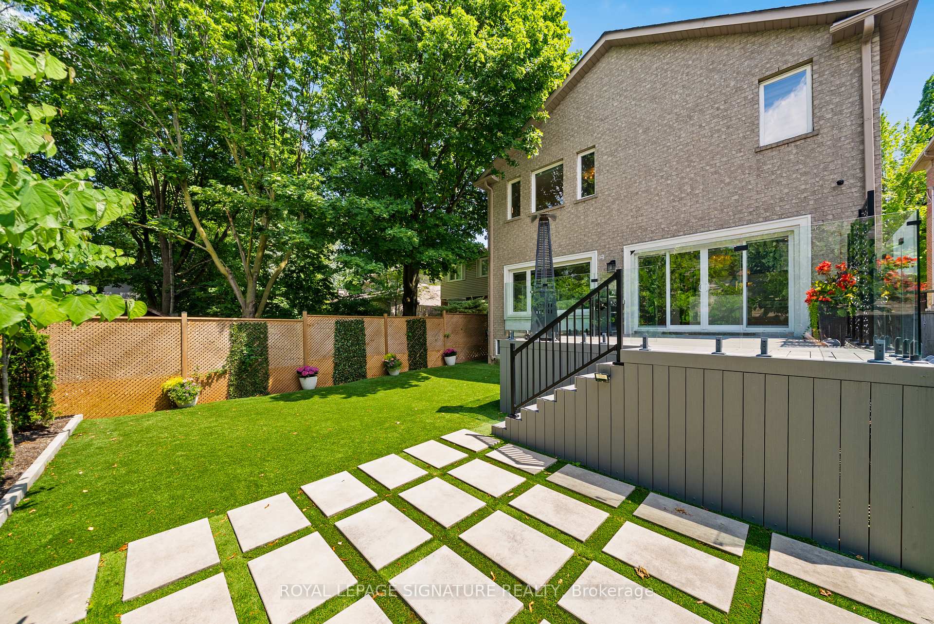 Photo 36 of 492 Old Orchard Grove, Toronto, Bedford Park-Nortown — HOMEH