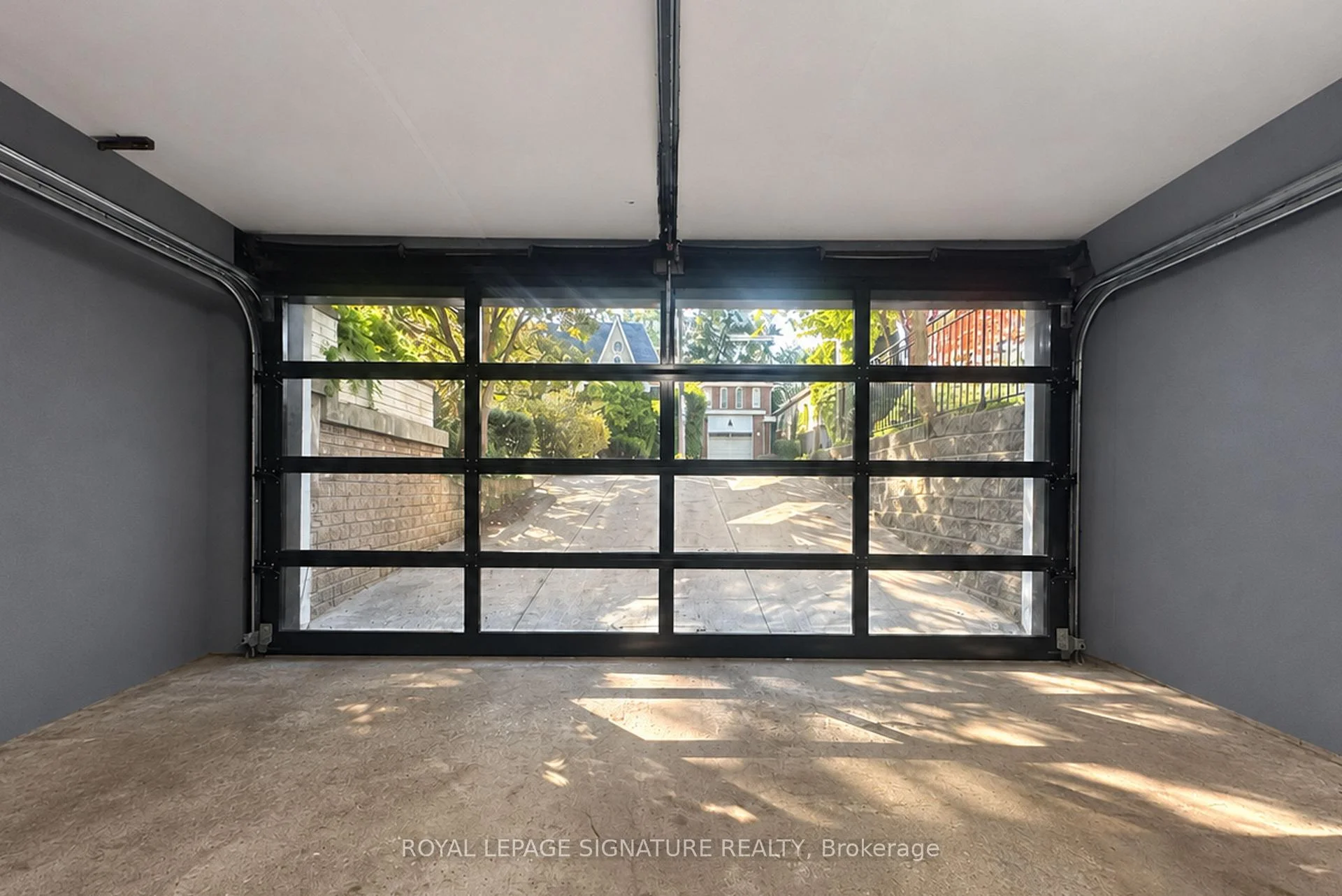Photo 34 of 492 Old Orchard Grove, Toronto, Bedford Park-Nortown — HOMEH