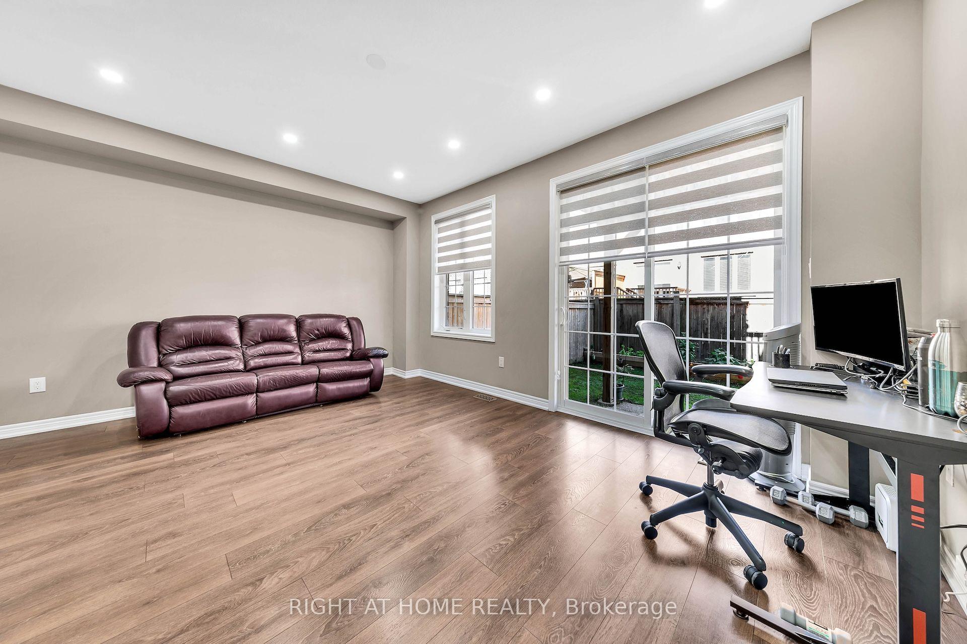 Photo 9 of 397 Hardwick Common Drive, Oakville, Joshua Meadows — HOMEH