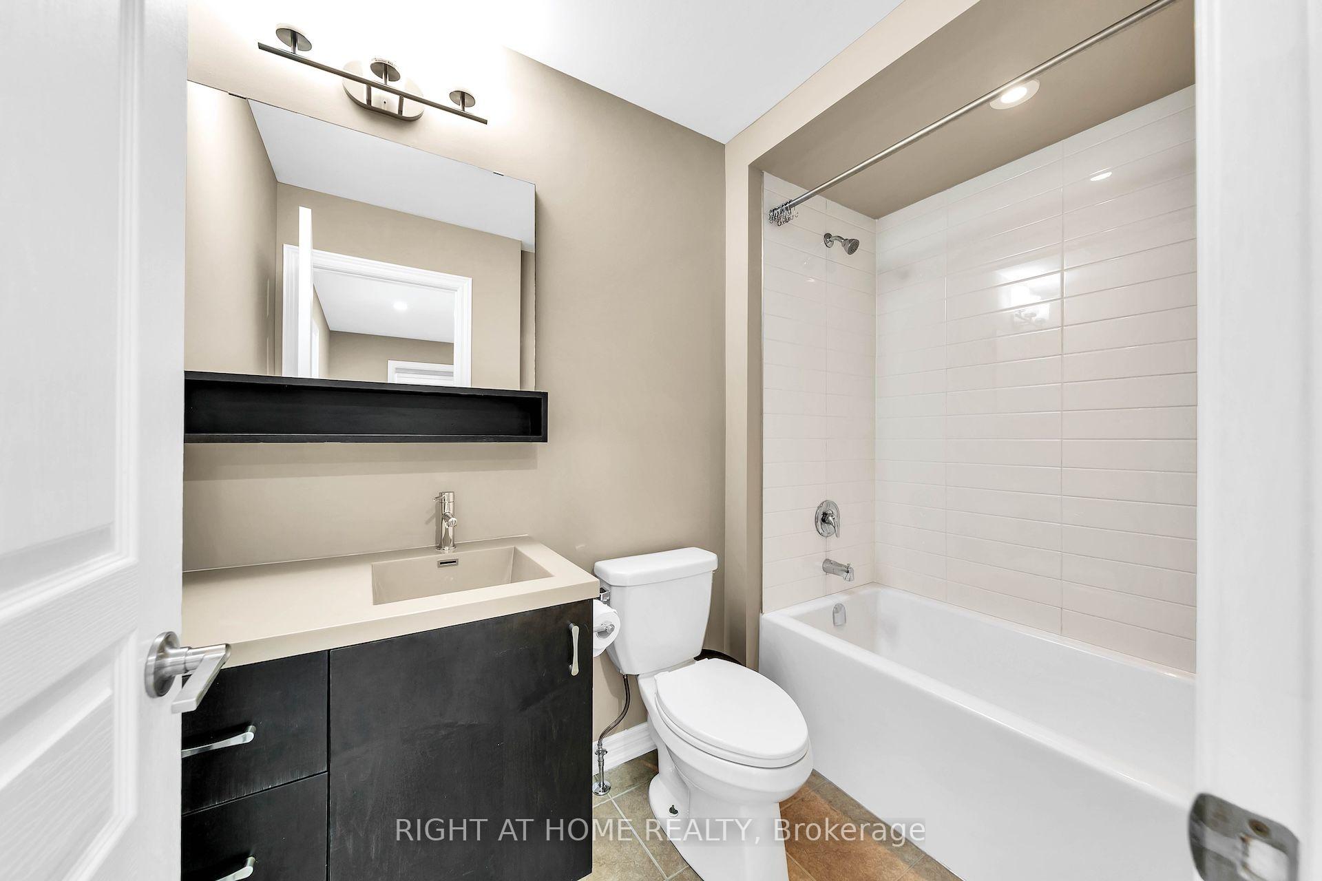Photo 20 of 397 Hardwick Common Drive, Oakville, Joshua Meadows — HOMEH