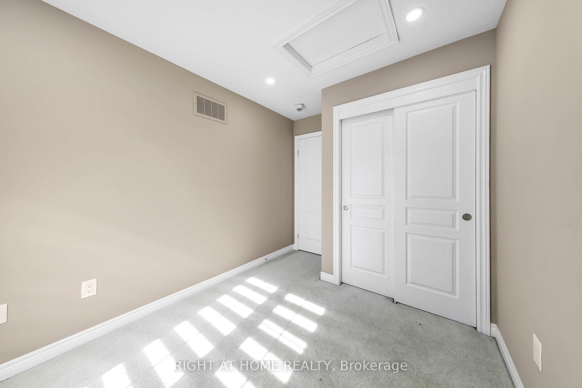 Photo 21 of 397 Hardwick Common Drive, Oakville, Joshua Meadows — HOMEH