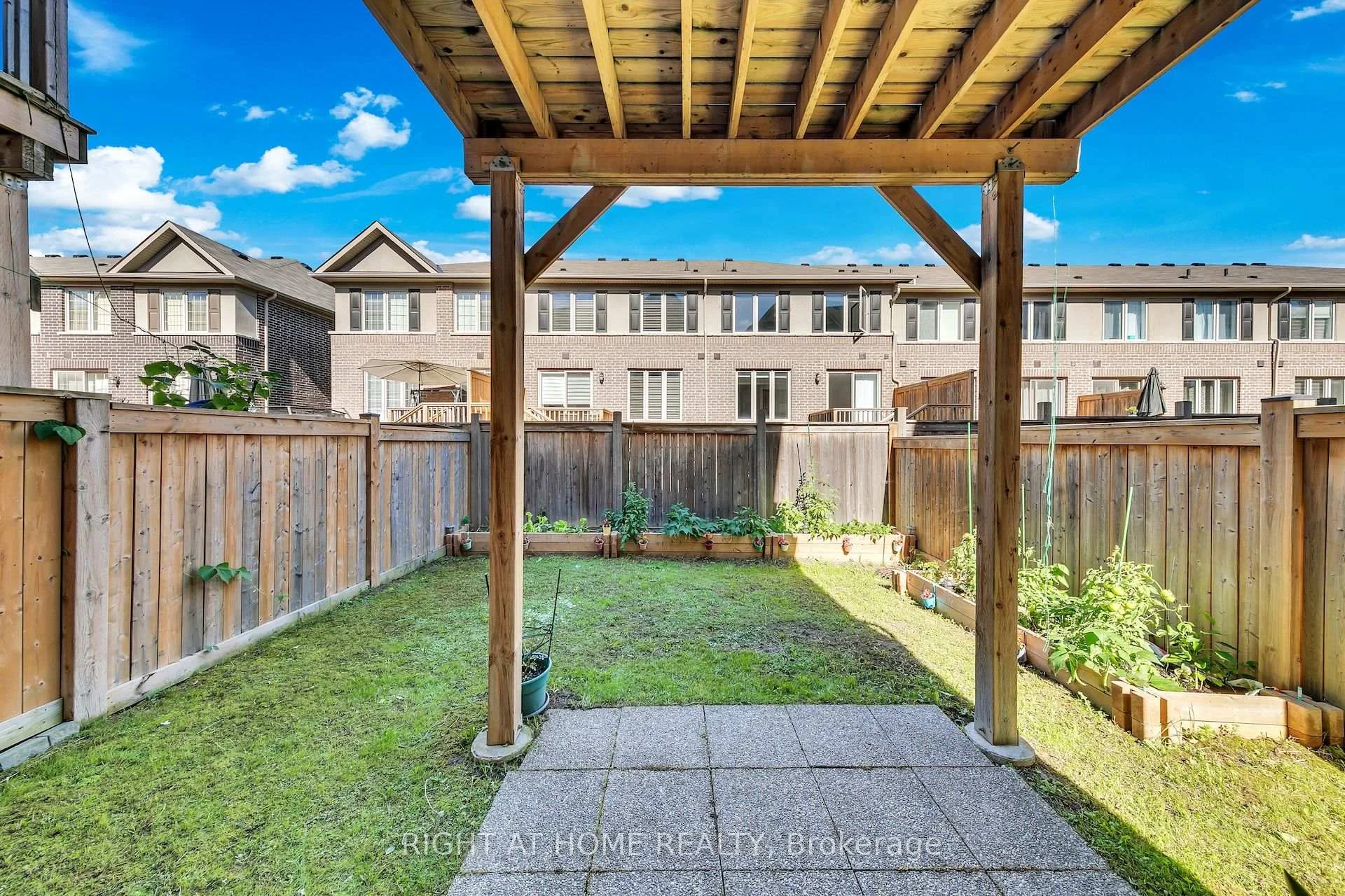 Photo 19 of 397 Hardwick Common Drive, Oakville, Joshua Meadows — HOMEH