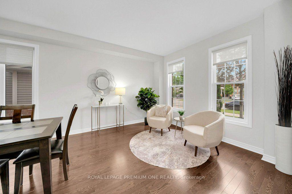 Photo 5 of 14 Atchison Drive, Caledon, Caledon East — HOMEH