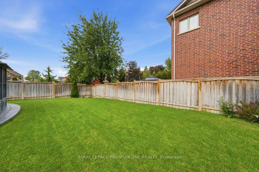 Photo 34 of 14 Atchison Drive, Caledon, Caledon East — HOMEH