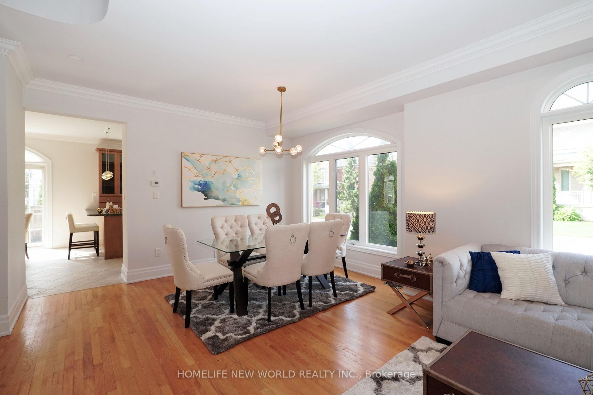 Photo 7 of 391 Summeridge Drive, Vaughan, Patterson — HOMEH