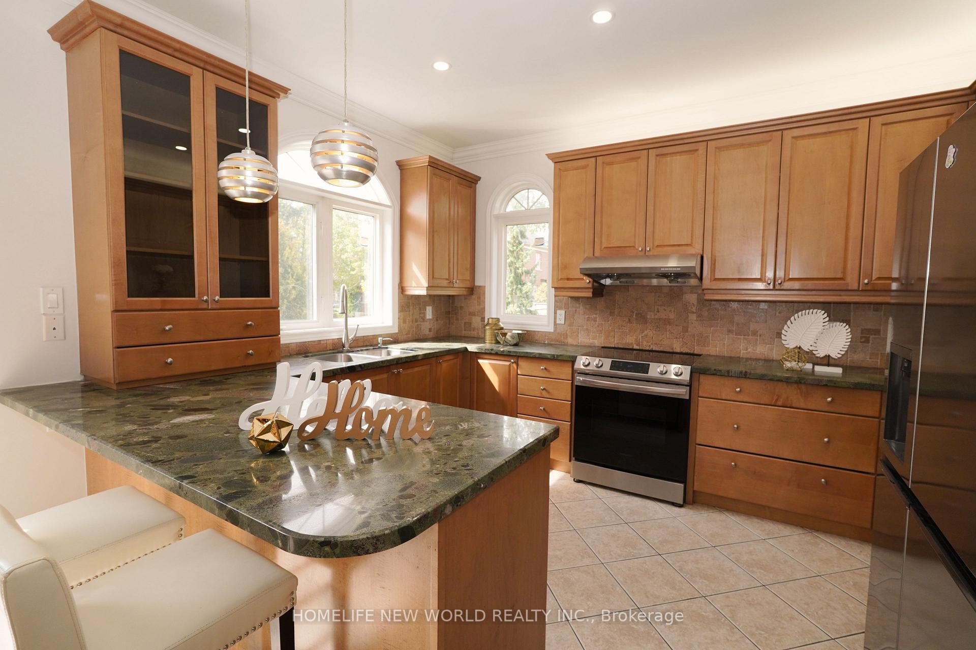 Photo 11 of 391 Summeridge Drive, Vaughan, Patterson — HOMEH