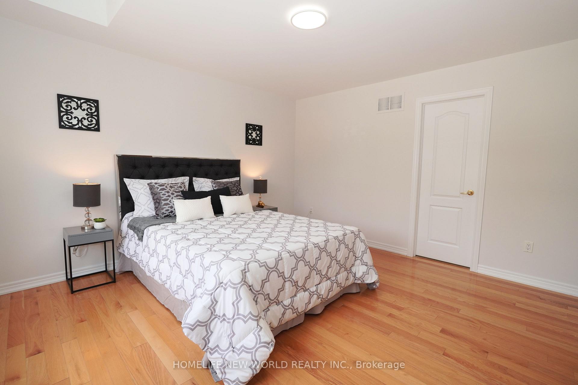 Photo 29 of 391 Summeridge Drive, Vaughan, Patterson — HOMEH
