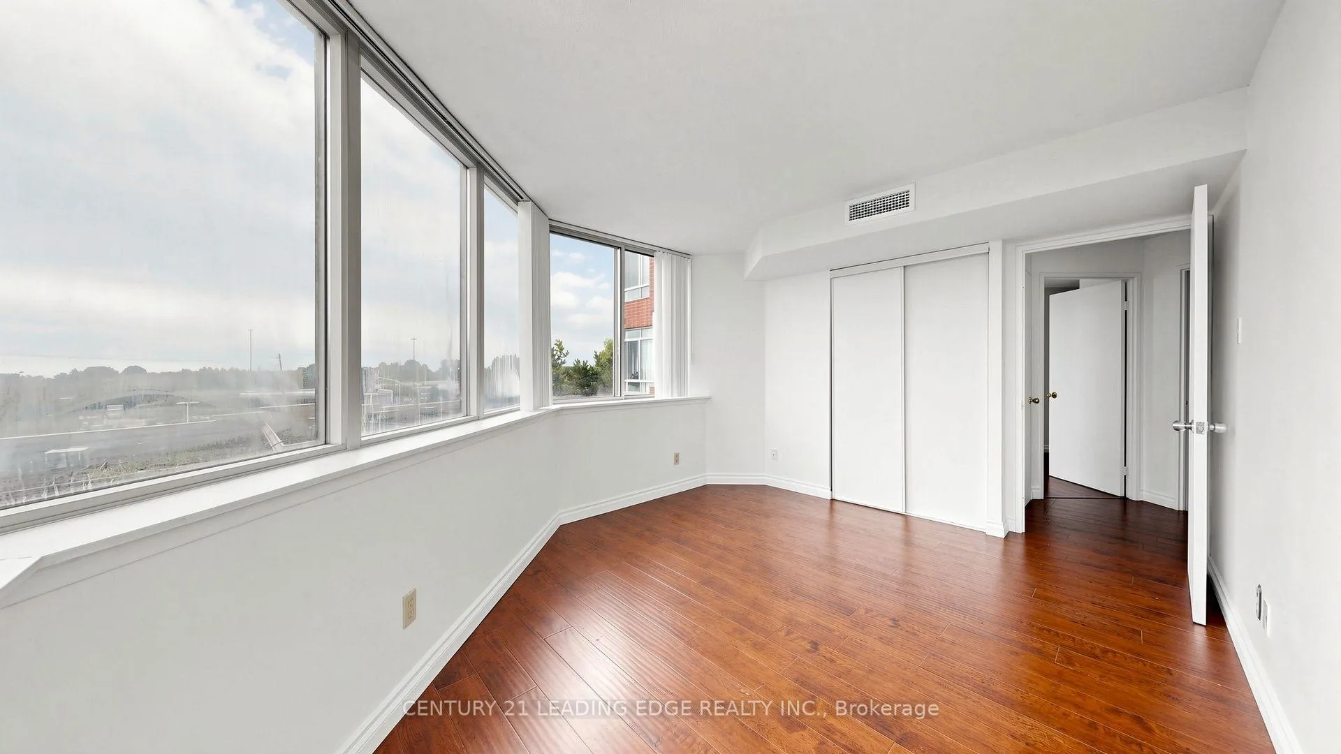 Photo 10 of Unit 422, 11753 Sheppard Avenue E, Scarborough, Rouge — HOMEH