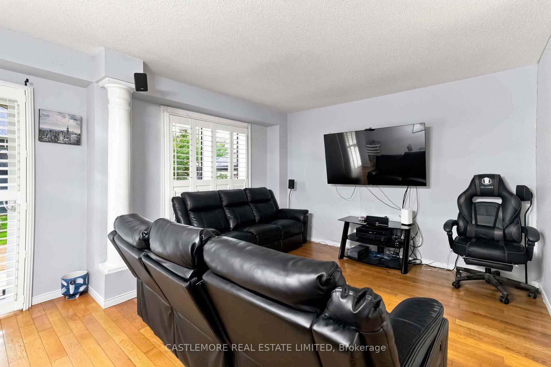 Photo 11 of 164 Silurian Drive, Guelph, Grange Road — HOMEH