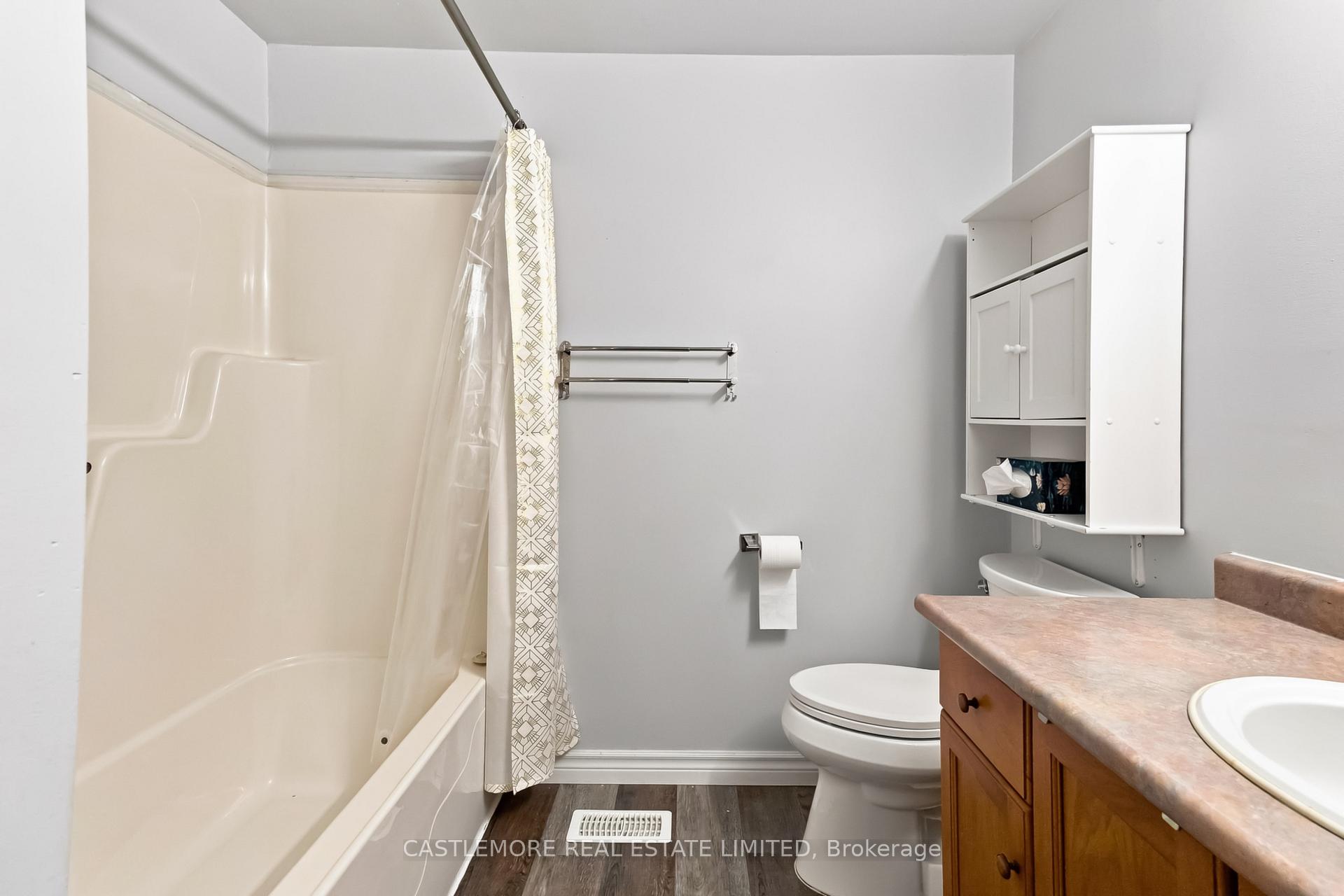 Photo 20 of 164 Silurian Drive, Guelph, Grange Road — HOMEH