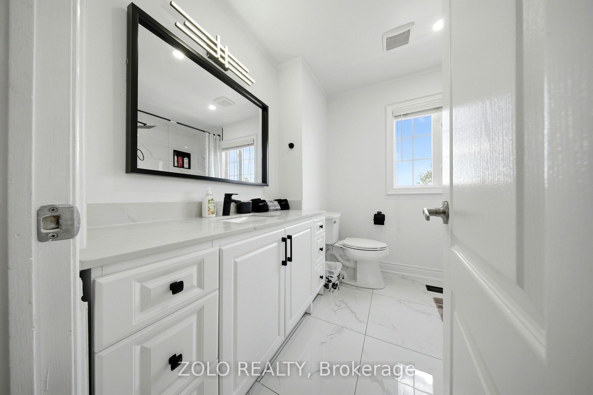 Photo 28 of 106 Rosanna Crescent, Vaughan, Maple — HOMEH