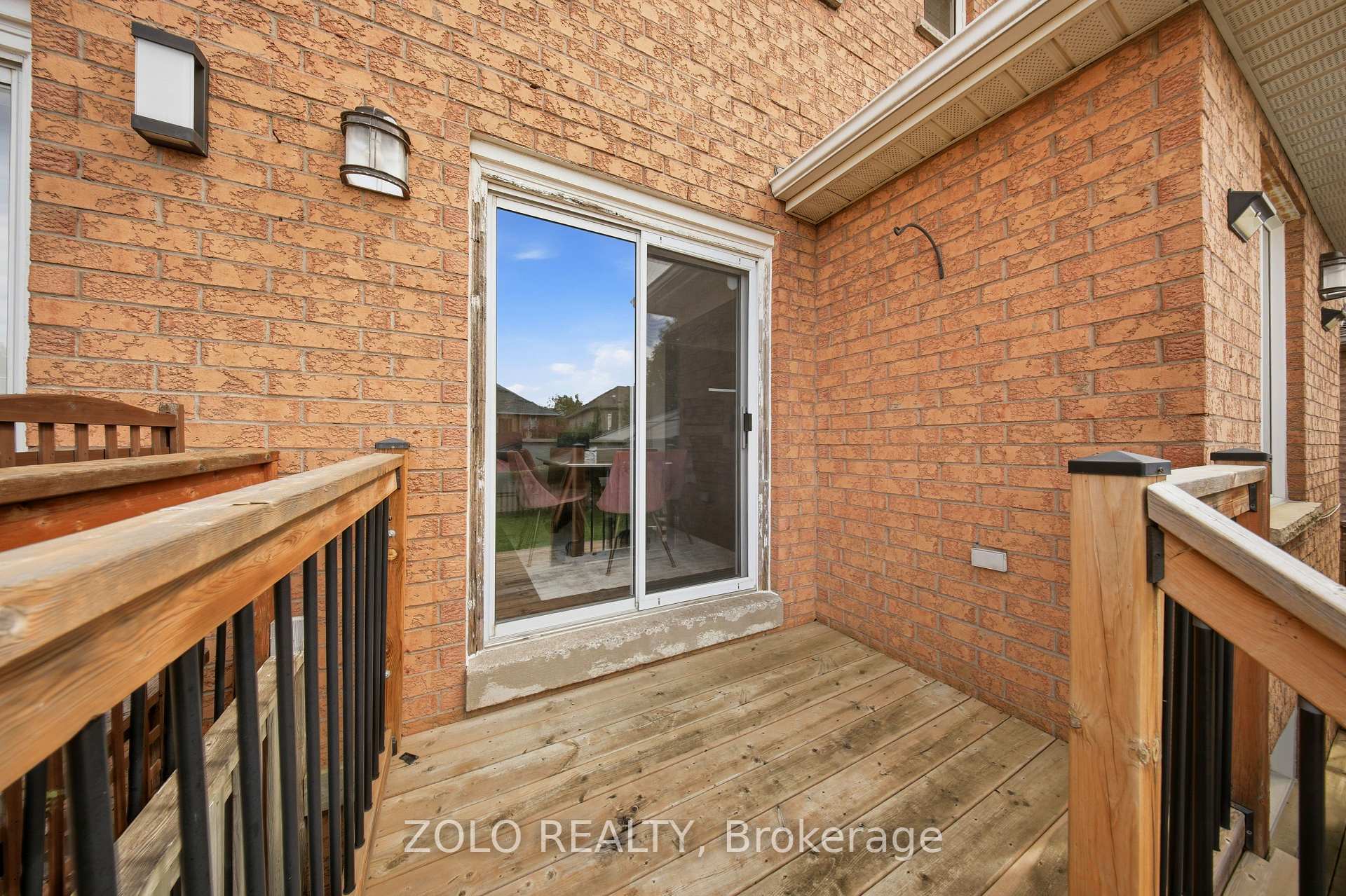 Photo 38 of 106 Rosanna Crescent, Vaughan, Maple — HOMEH