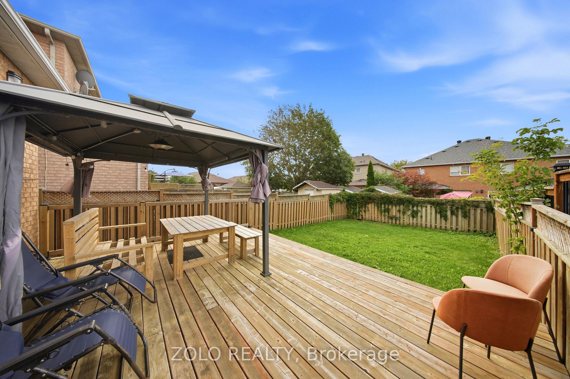 Photo 39 of 106 Rosanna Crescent, Vaughan, Maple — HOMEH