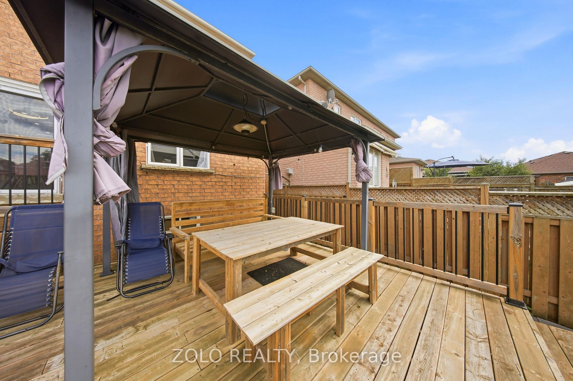 Photo 40 of 106 Rosanna Crescent, Vaughan, Maple — HOMEH