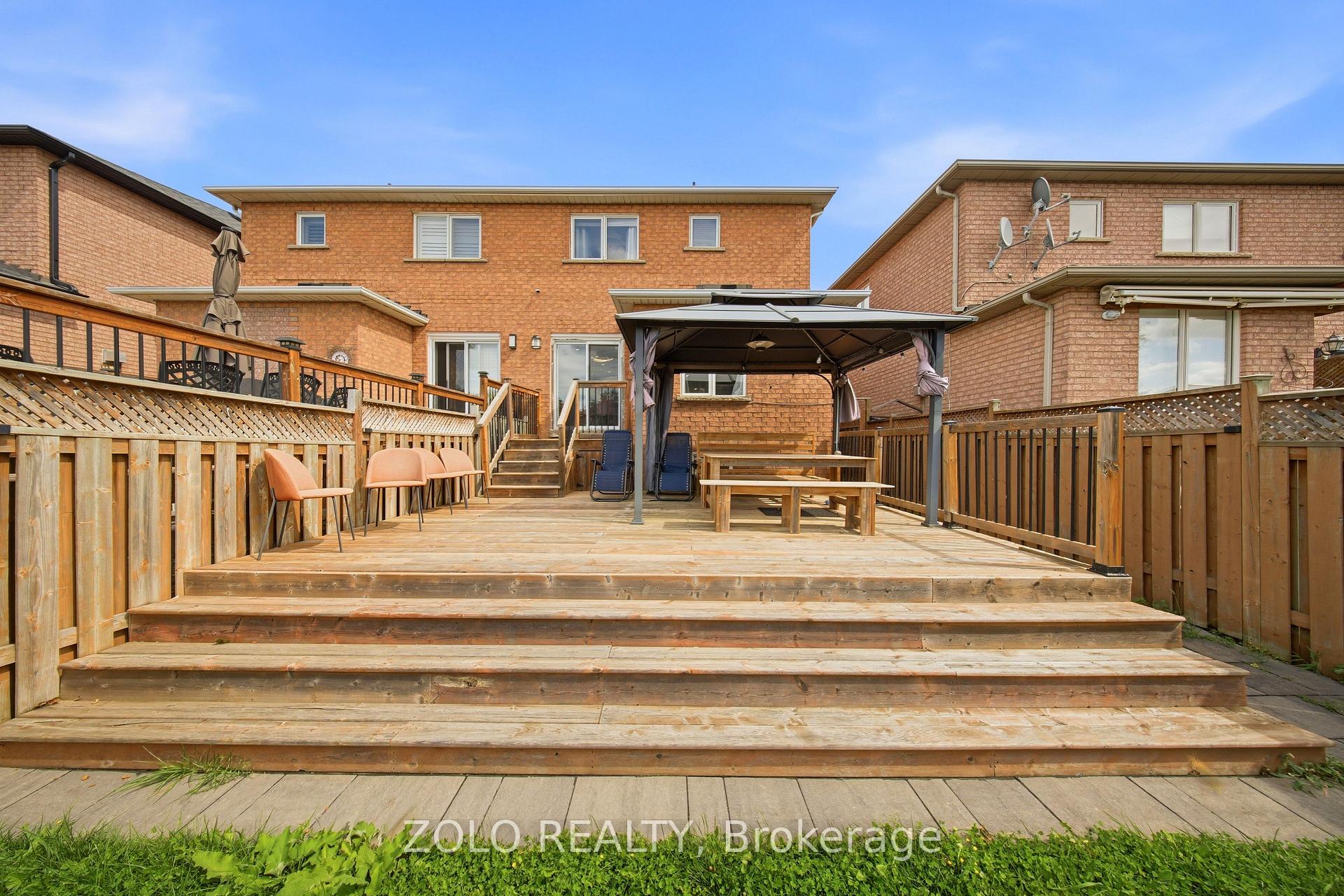 Photo 44 of 106 Rosanna Crescent, Vaughan, Maple — HOMEH