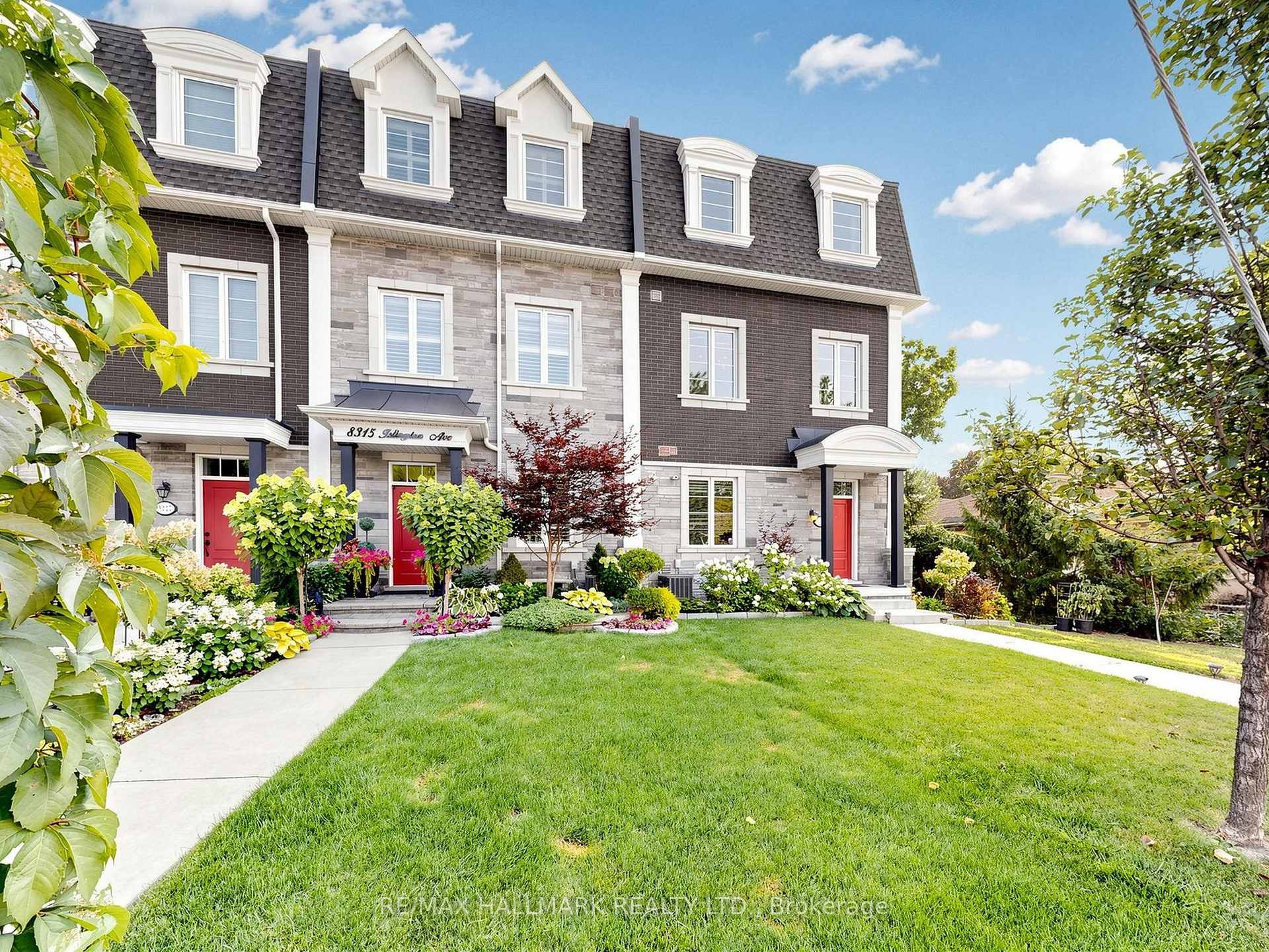 Photo 2 of 8313 Islington Avenue, Vaughan, Islington Woods — HOMEH