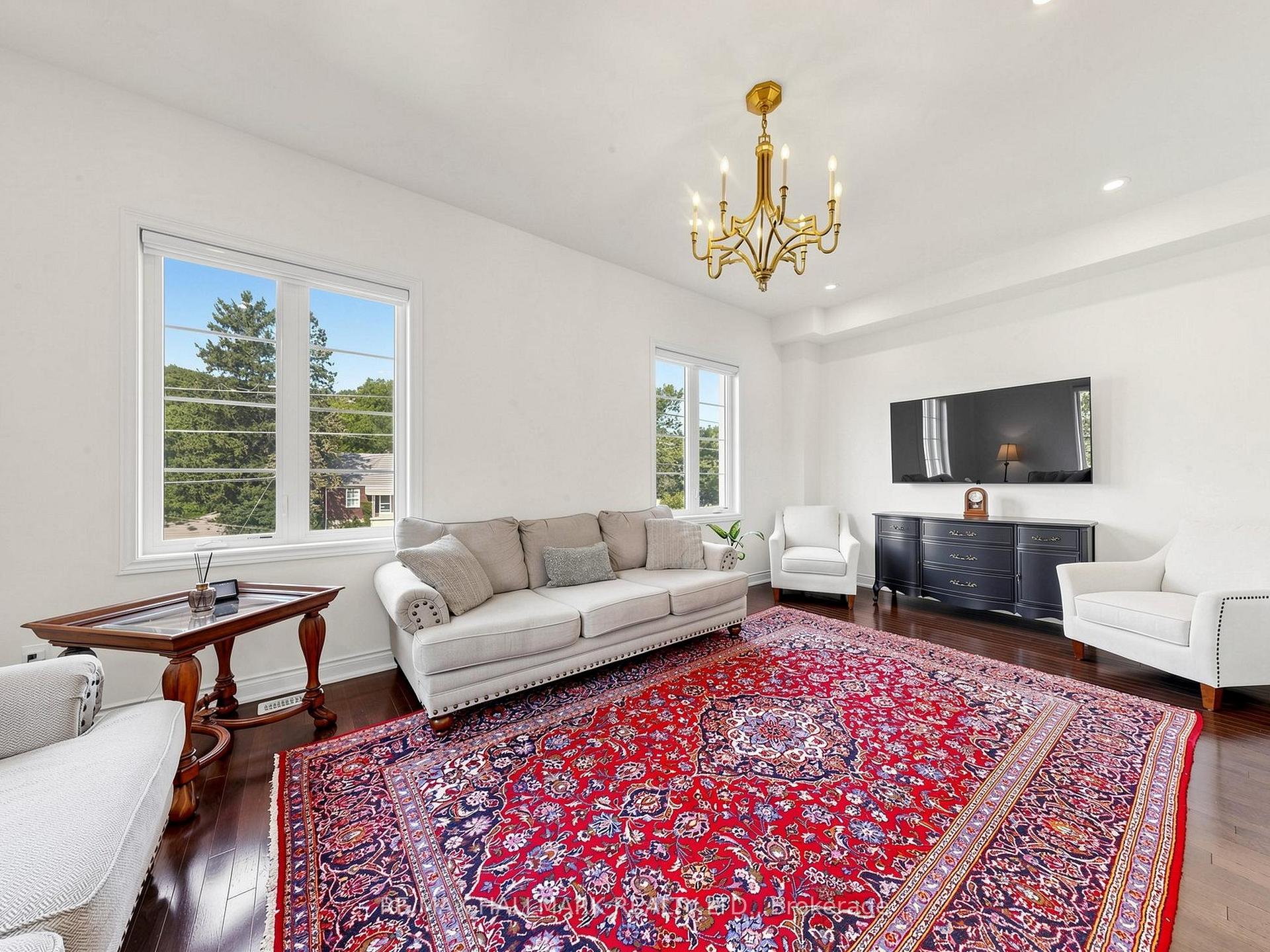 Photo 5 of 8313 Islington Avenue, Vaughan, Islington Woods — HOMEH