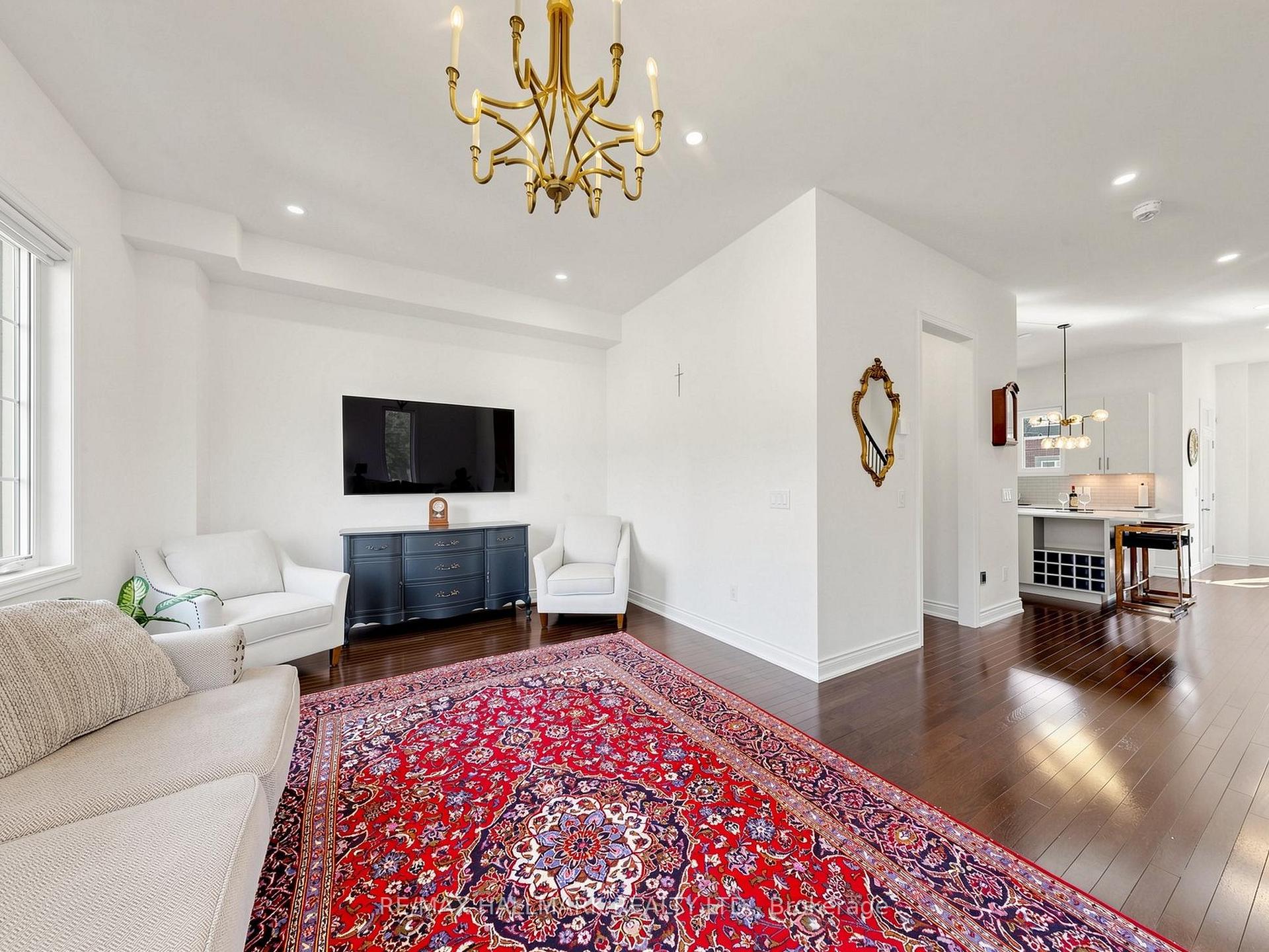 Photo 6 of 8313 Islington Avenue, Vaughan, Islington Woods — HOMEH