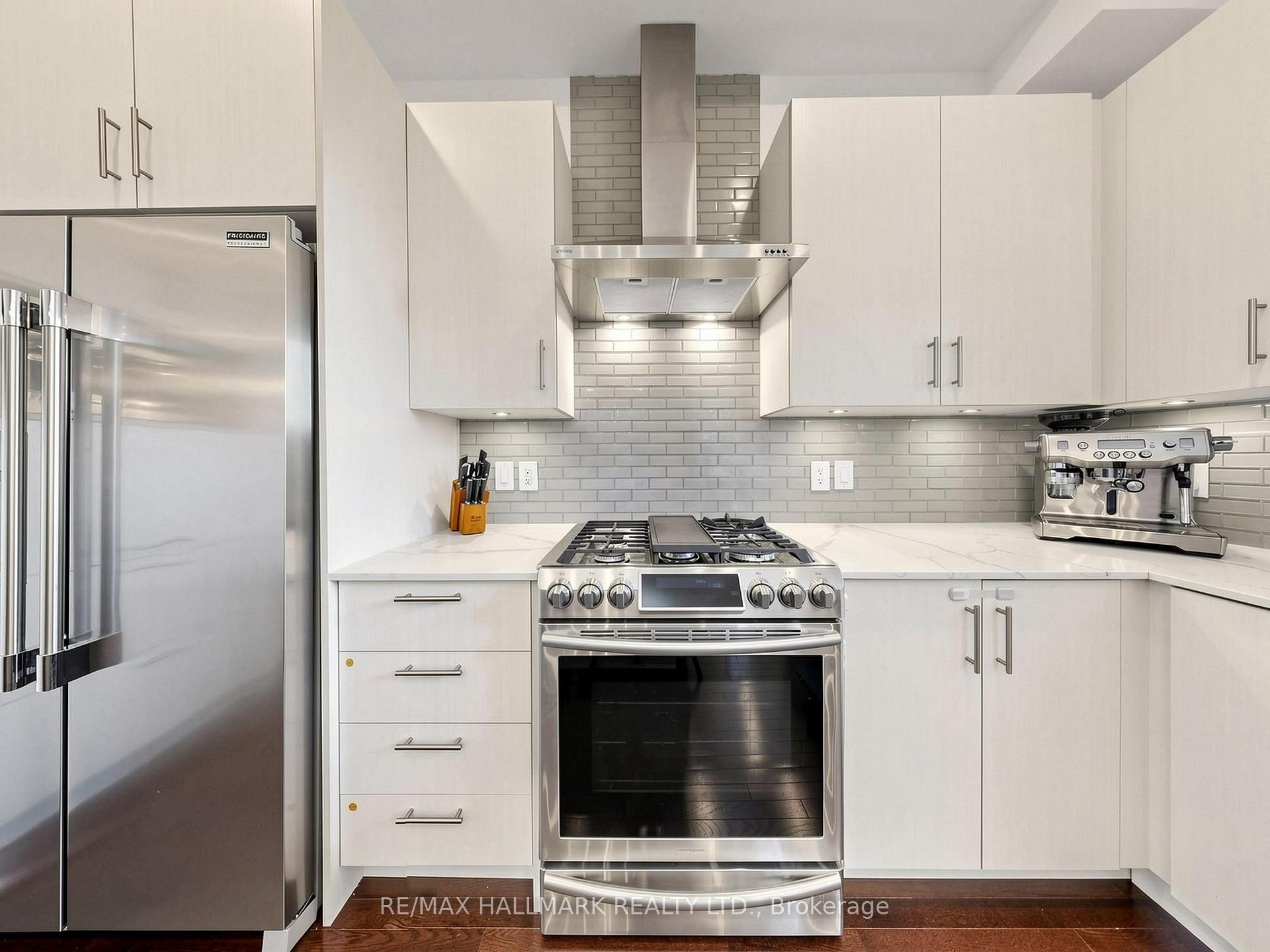 Photo 11 of 8313 Islington Avenue, Vaughan, Islington Woods — HOMEH