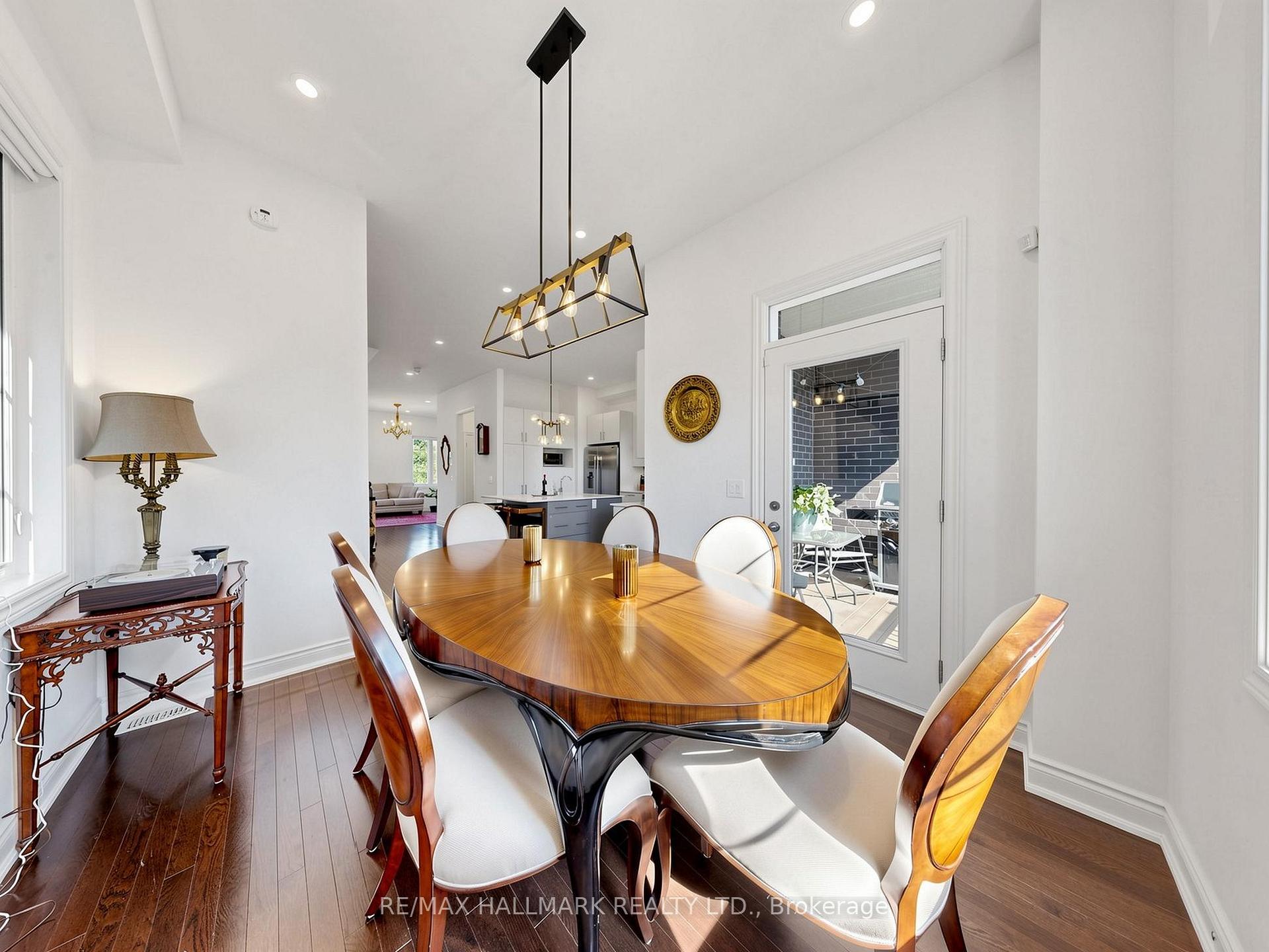 Photo 17 of 8313 Islington Avenue, Vaughan, Islington Woods — HOMEH