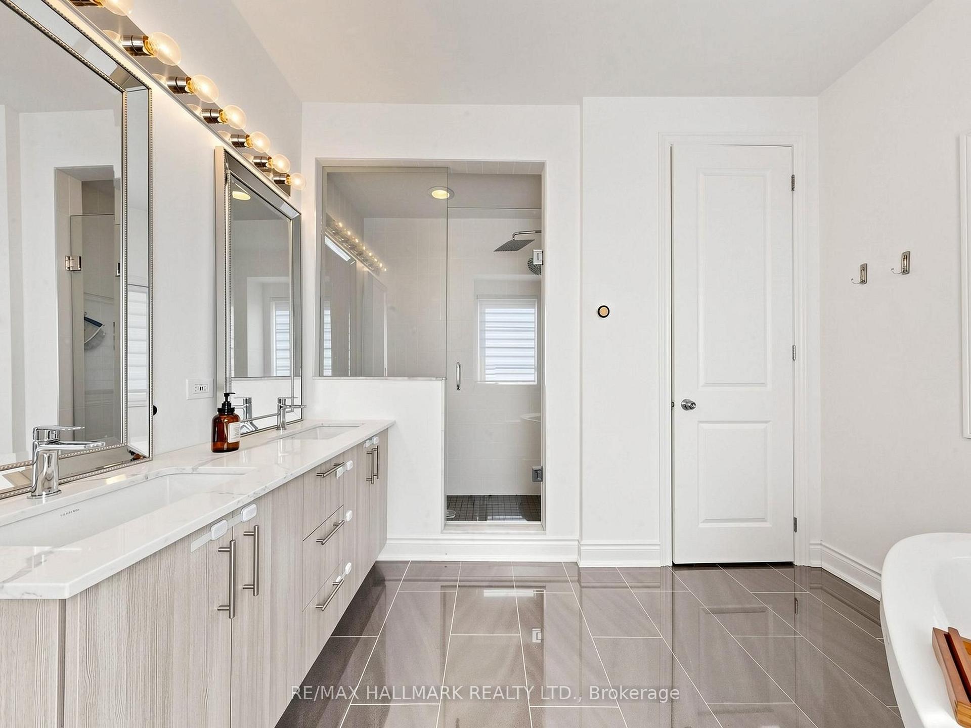 Photo 26 of 8313 Islington Avenue, Vaughan, Islington Woods — HOMEH