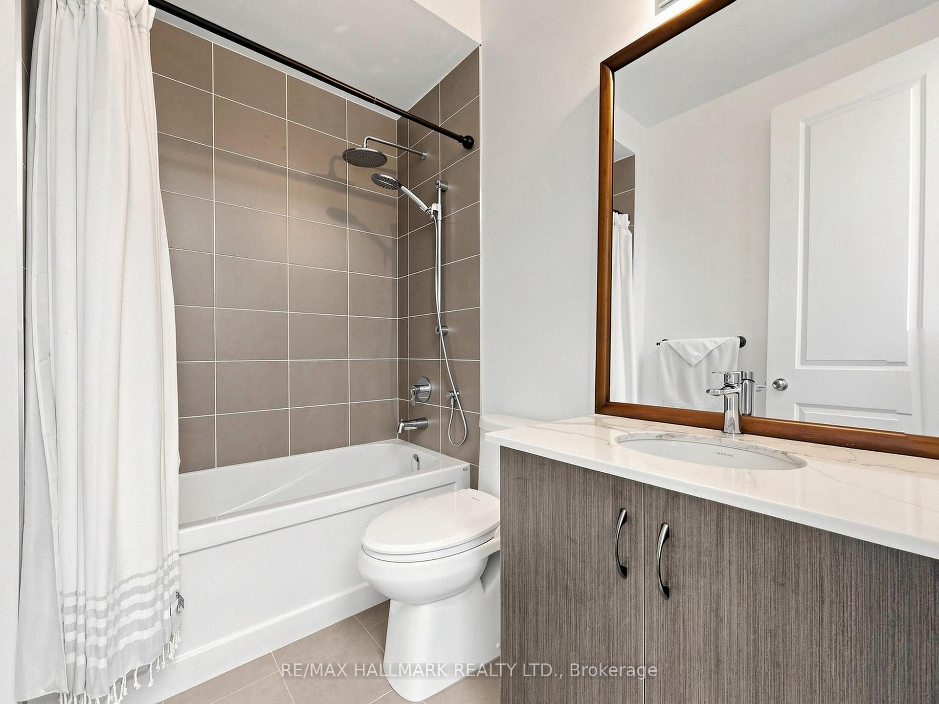 Photo 31 of 8313 Islington Avenue, Vaughan, Islington Woods — HOMEH