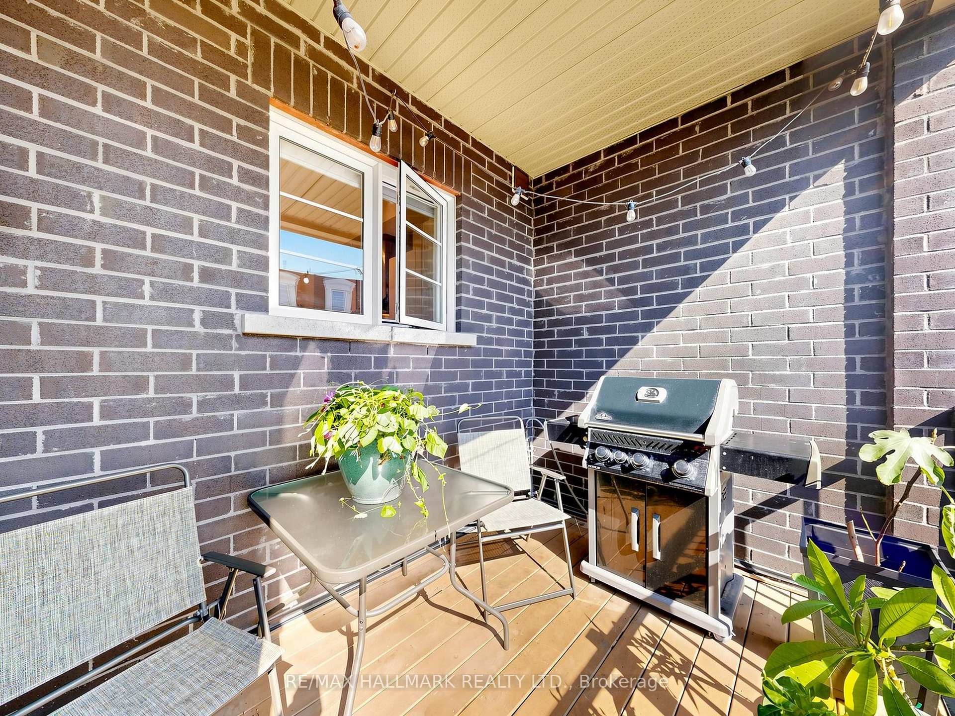 Photo 36 of 8313 Islington Avenue, Vaughan, Islington Woods — HOMEH