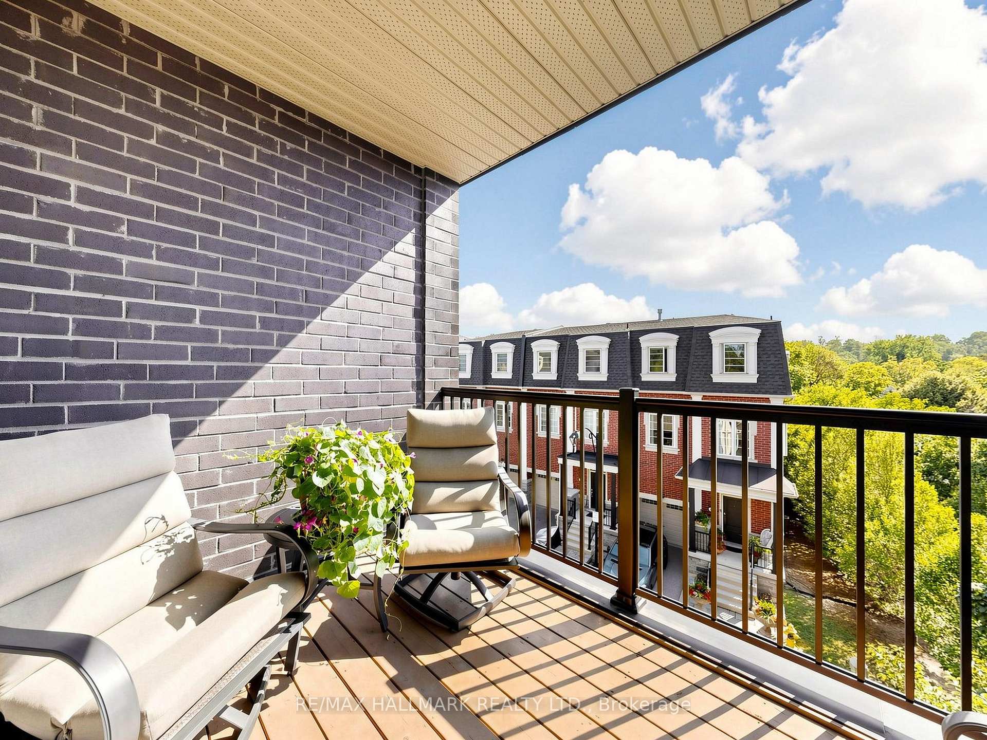 Photo 37 of 8313 Islington Avenue, Vaughan, Islington Woods — HOMEH