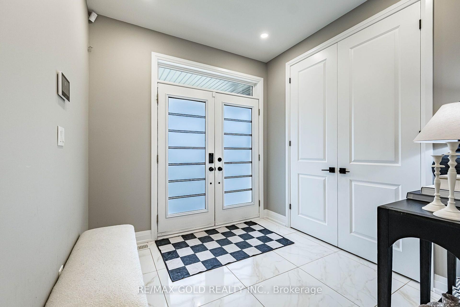 Photo 5 of 19 Trellanock Road, Brampton, Bram West — HOMEH