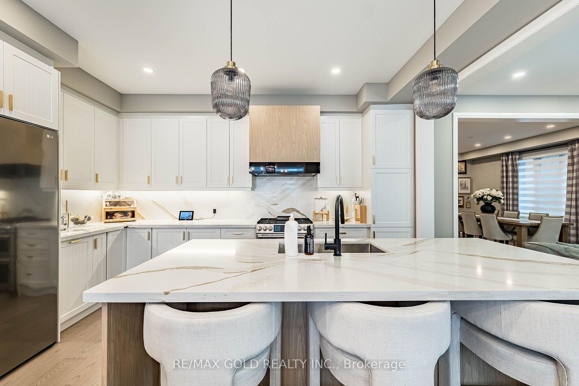 Photo 14 of 19 Trellanock Road, Brampton, Bram West — HOMEH