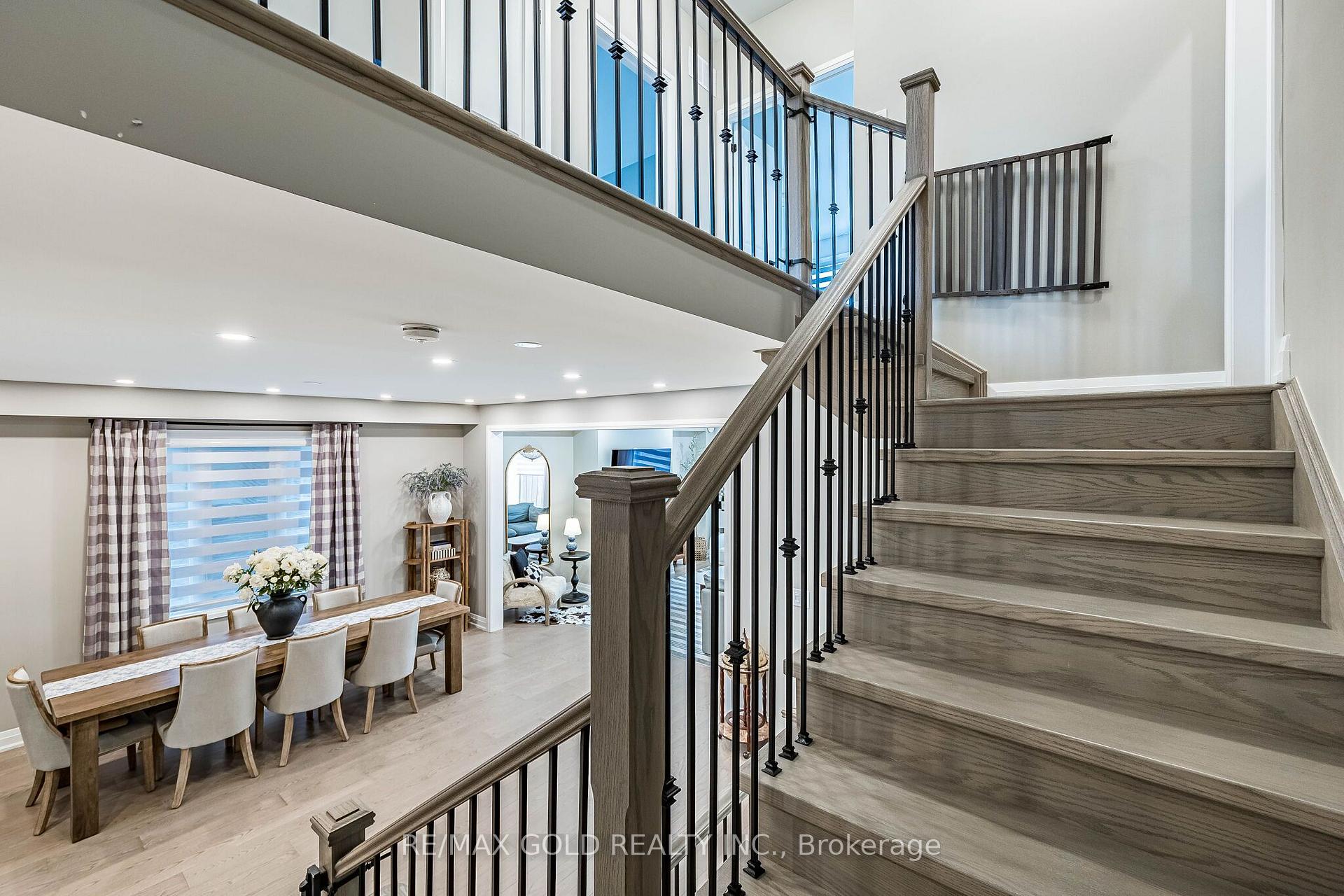 Photo 35 of 19 Trellanock Road, Brampton, Bram West — HOMEH